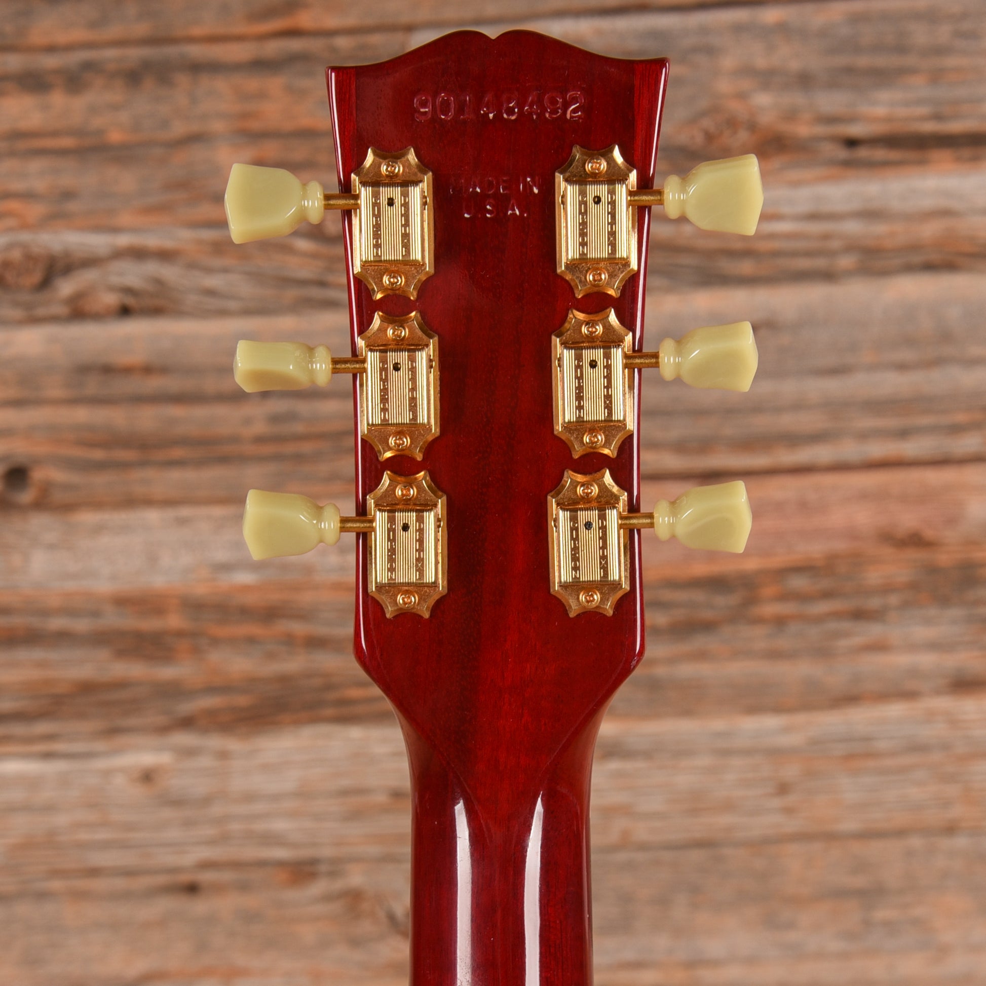 Gibson Blueshawk Cherry 1998 Electric Guitars / Semi-Hollow
