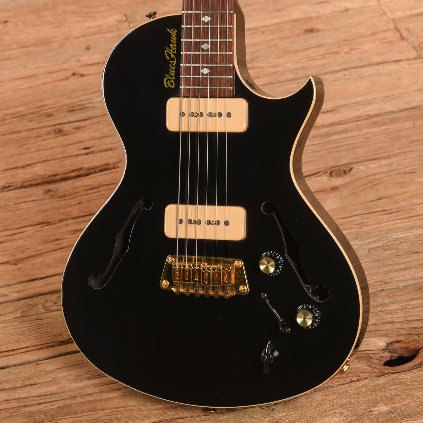 Gibson Blueshawk Ebony 1997 Electric Guitars / Semi-Hollow
