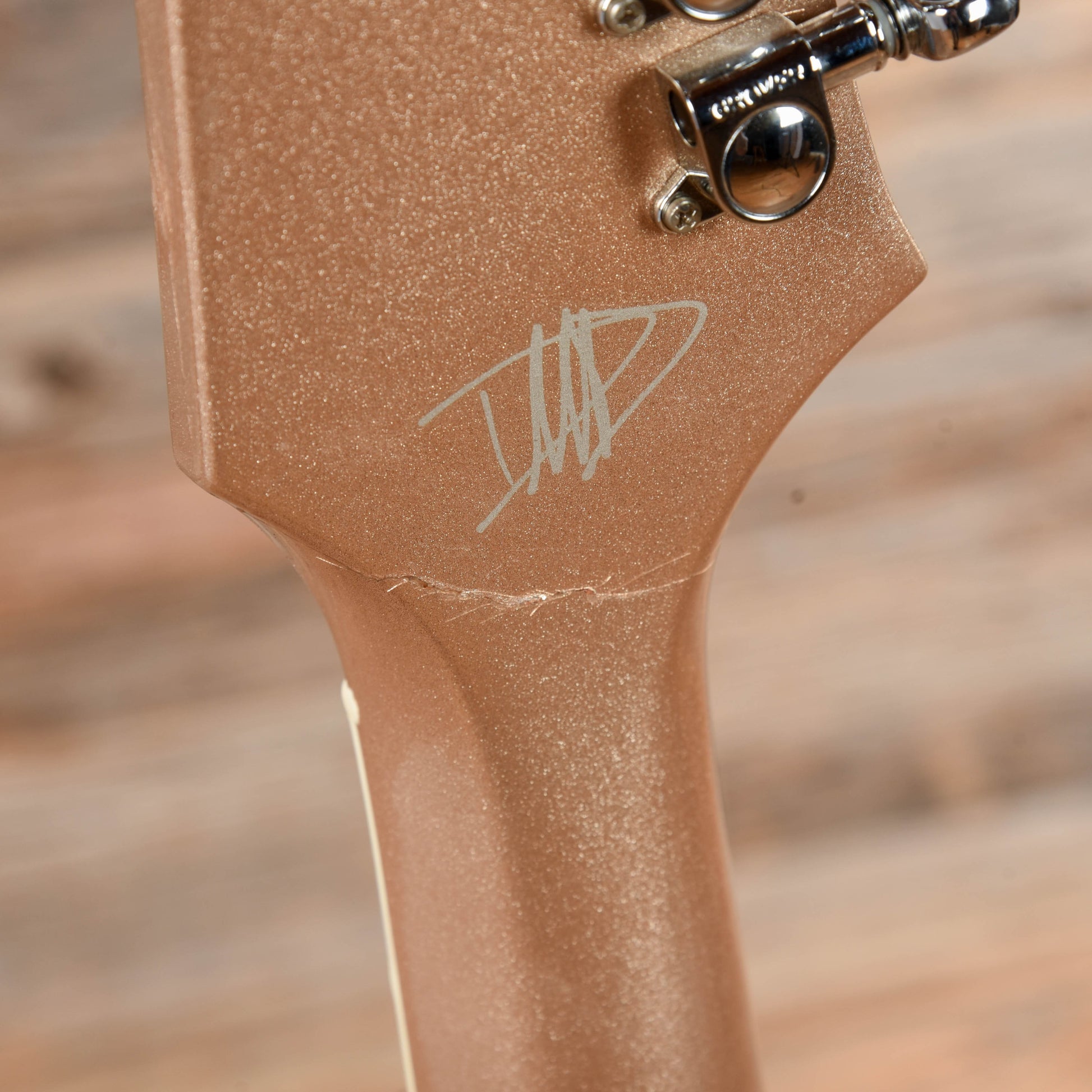 Gibson Dave Grohl DG-335 Metallic Gold 2014 Electric Guitars / Semi-Hollow