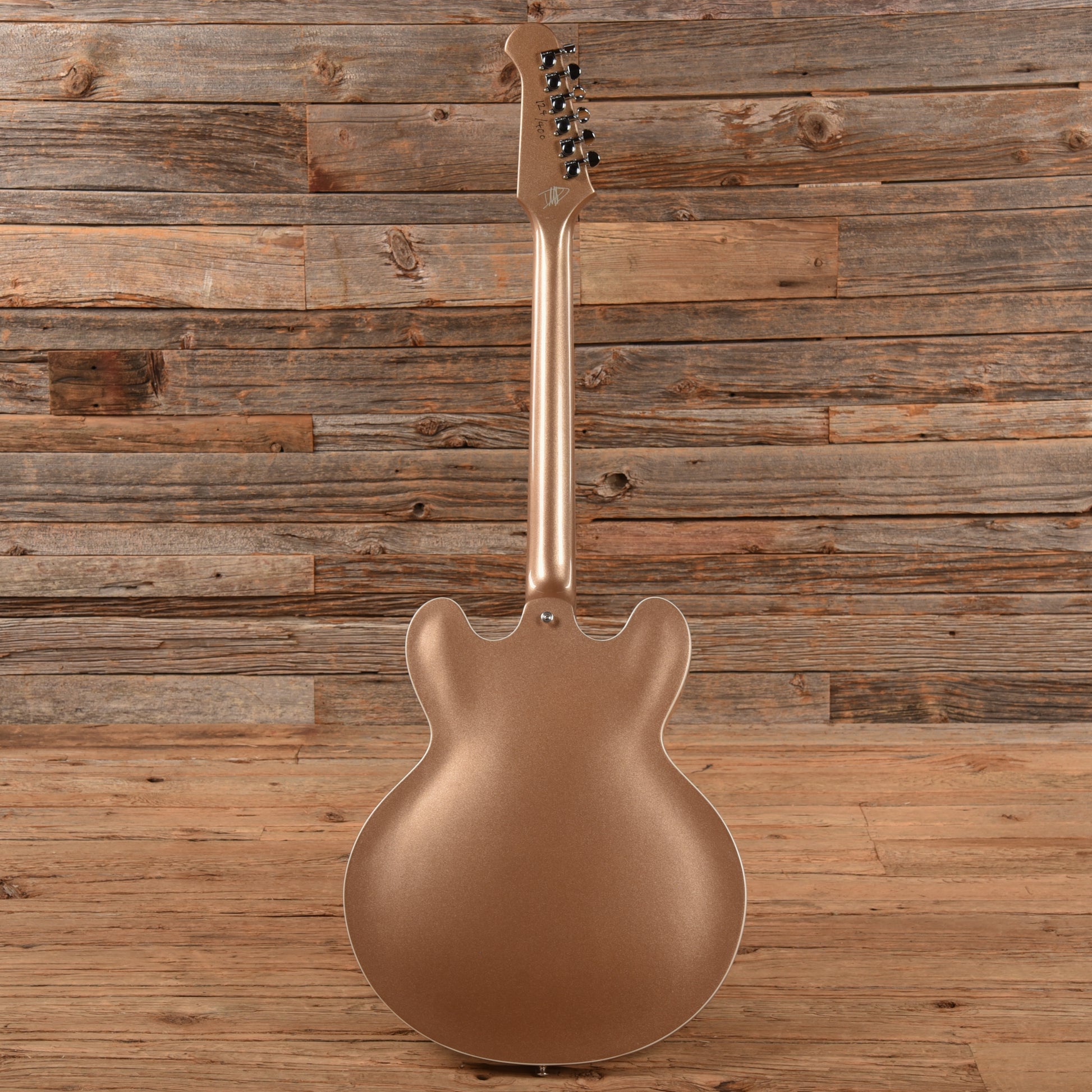 Gibson Dave Grohl Signature DG-335 Gold 2014 Electric Guitars / Semi-Hollow
