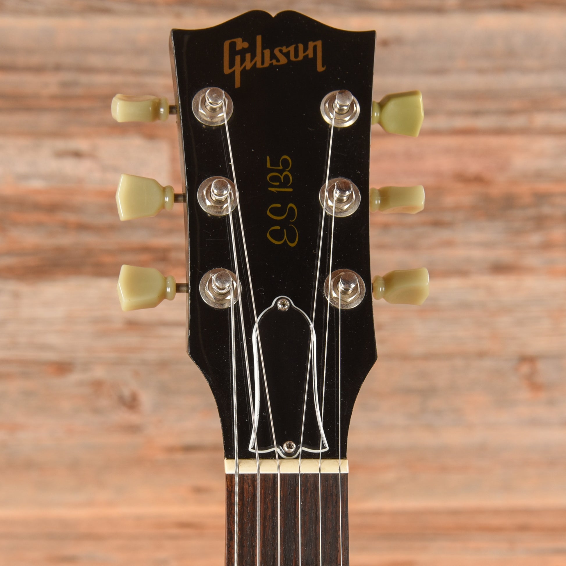 Gibson ES-135 Ebony 2002 Electric Guitars / Semi-Hollow