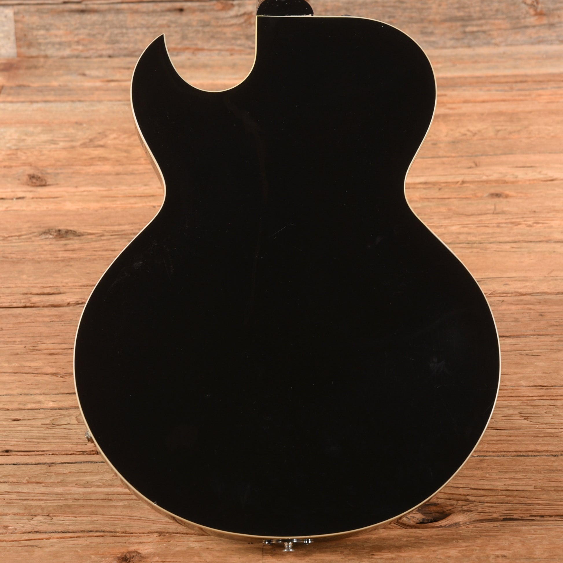 Gibson ES-135 Ebony 2002 Electric Guitars / Semi-Hollow