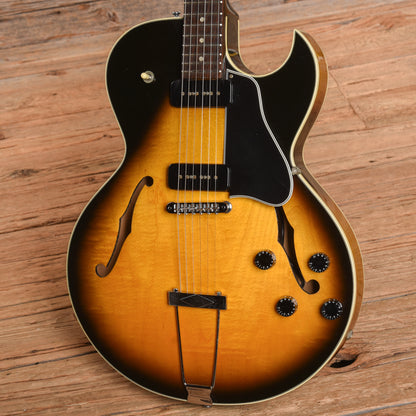 Gibson ES-135 P-100 Vintage Sunburst 1995 Electric Guitars / Semi-Hollow