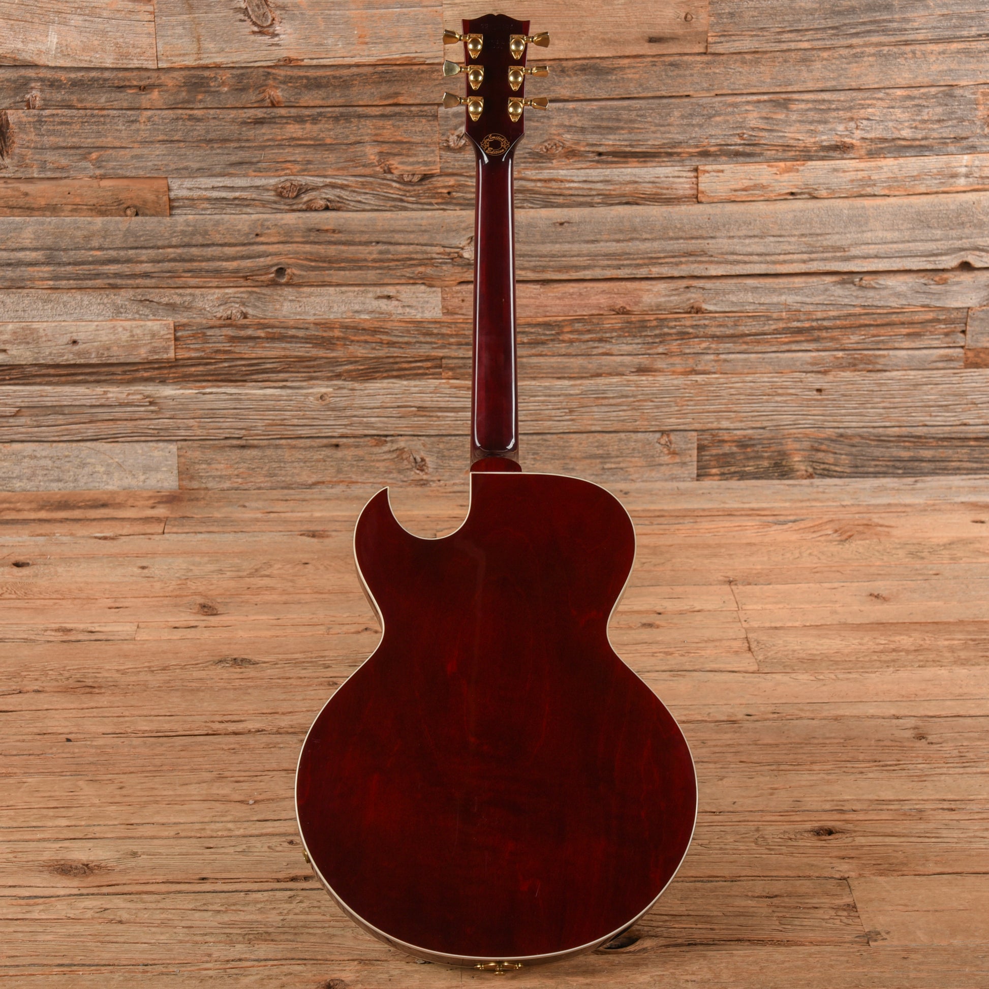 Gibson ES-135 Wine Red 1999 Electric Guitars / Semi-Hollow