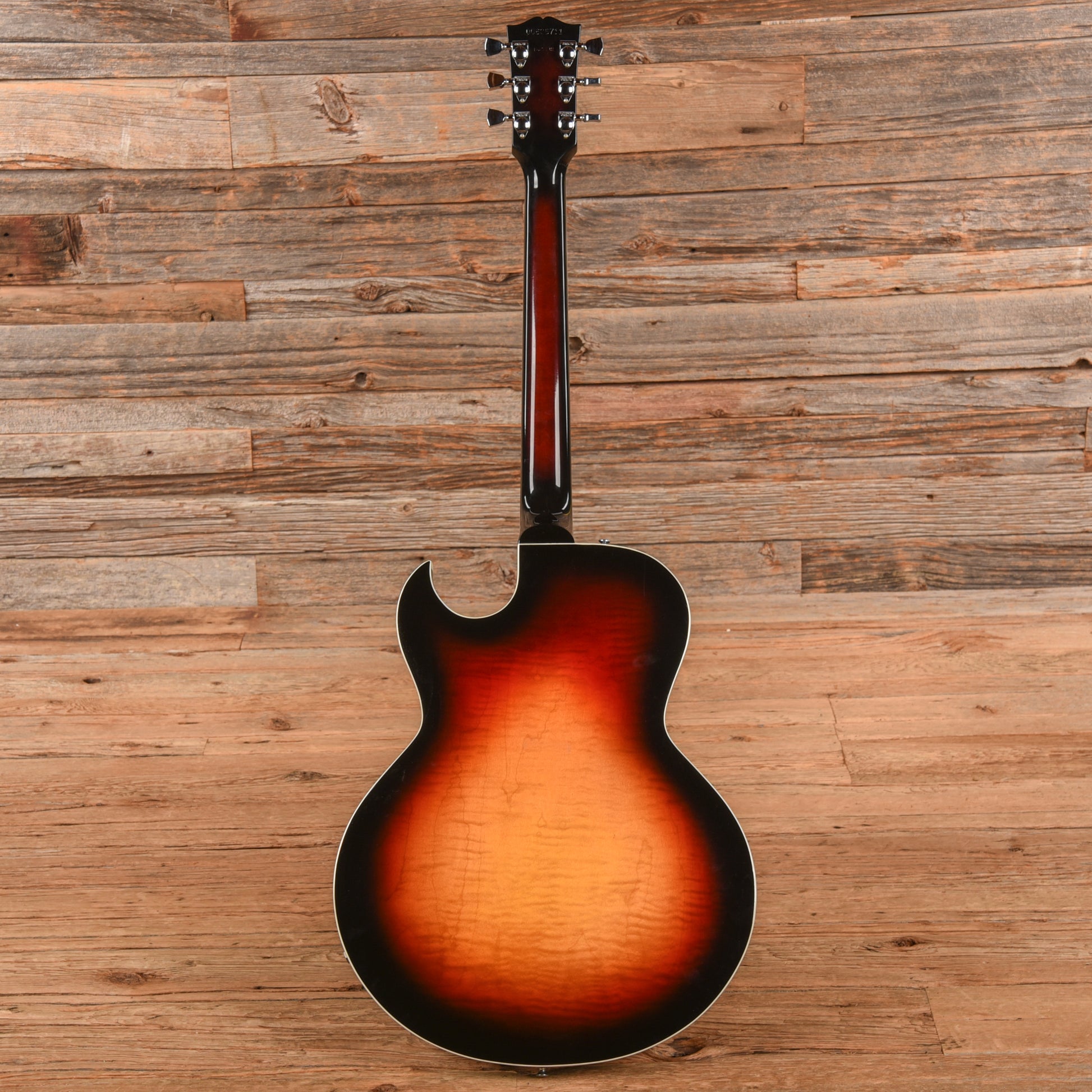 Gibson ES-137 Classic Sunburst 2005 Electric Guitars / Semi-Hollow