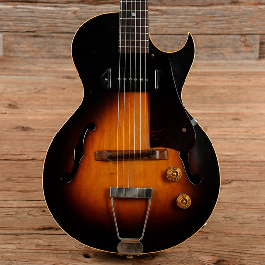 Gibson ES-140 3/4 Sunburst 1954 Electric Guitars / Semi-Hollow