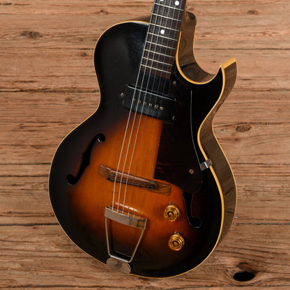 Gibson ES-140 3/4 Sunburst 1954 Electric Guitars / Semi-Hollow