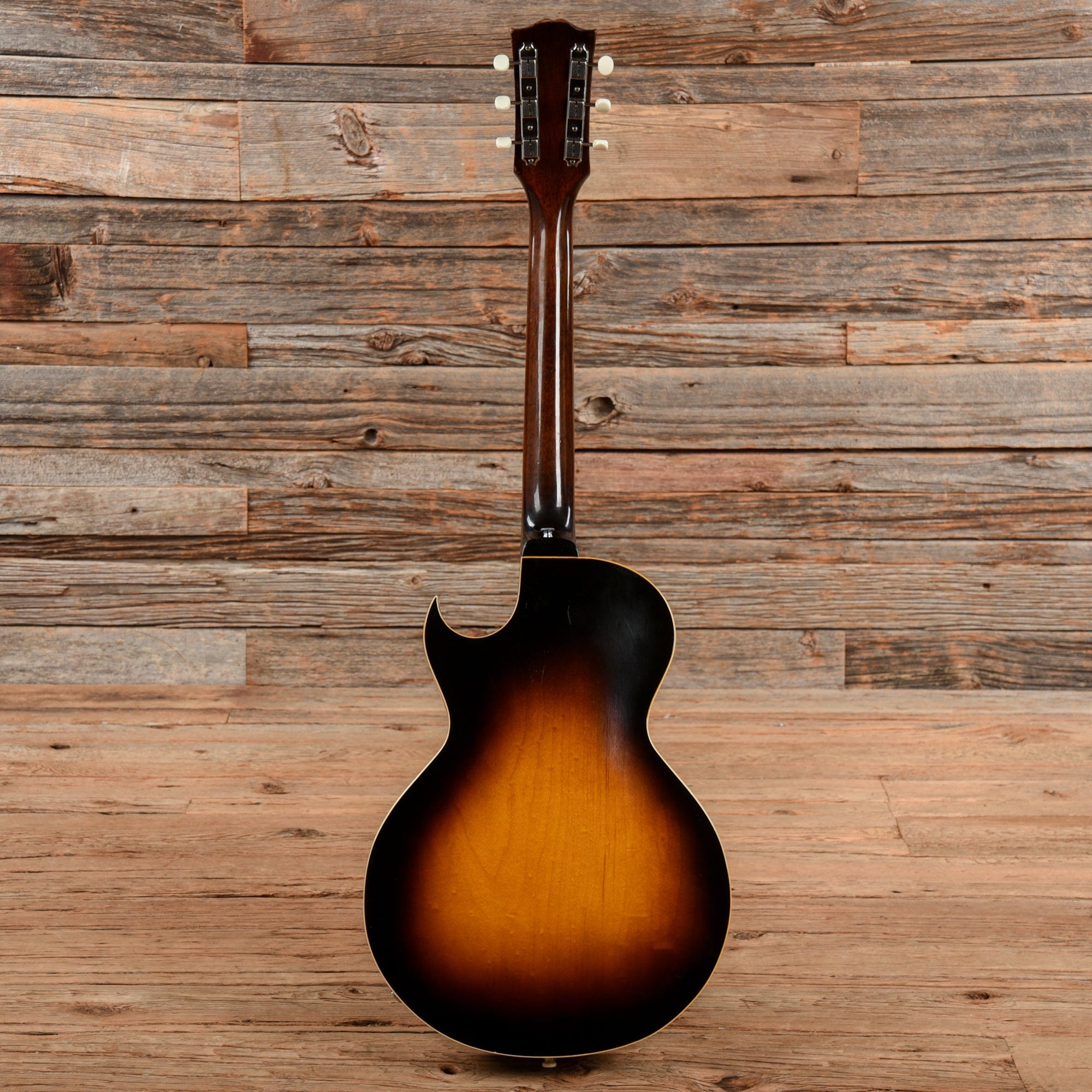 Gibson ES-140 3/4 Sunburst 1954 Electric Guitars / Semi-Hollow