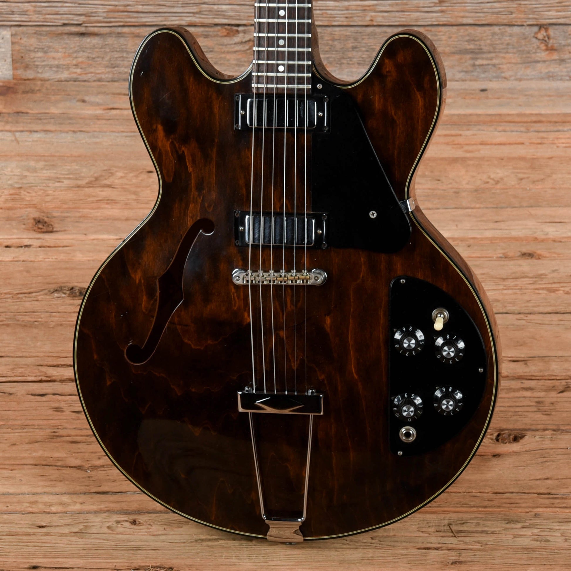 Gibson ES-325TD Walnut 1972 Electric Guitars / Semi-Hollow
