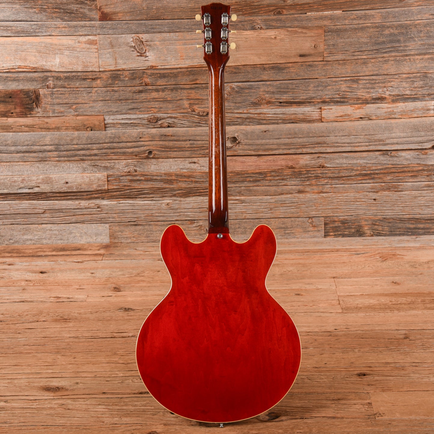 Gibson ES-330 Cherry 1969 Electric Guitars / Semi-Hollow