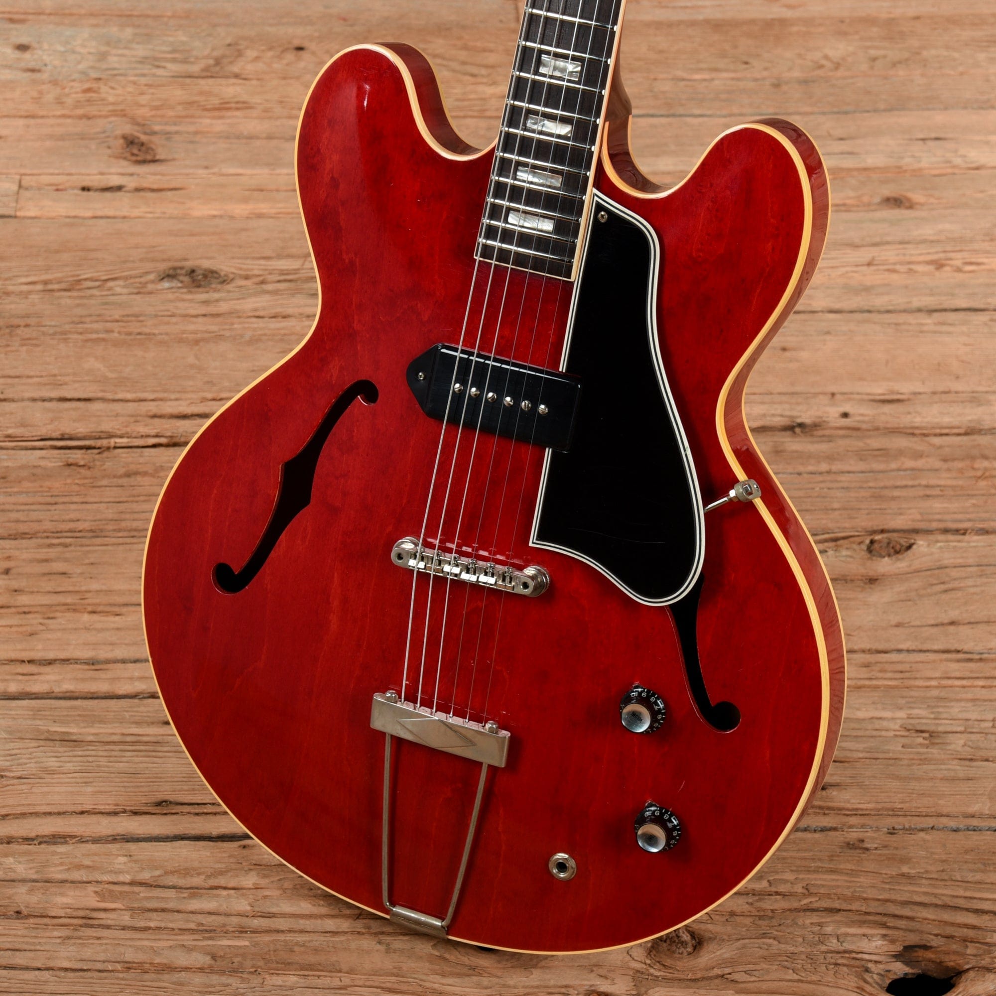 Gibson ES-330T Cherry 1960s Electric Guitars / Semi-Hollow