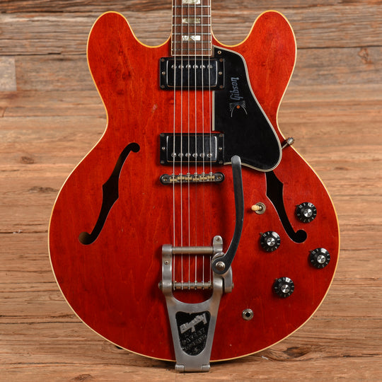 Gibson ES-335 Cherry 1968 Electric Guitars / Semi-Hollow