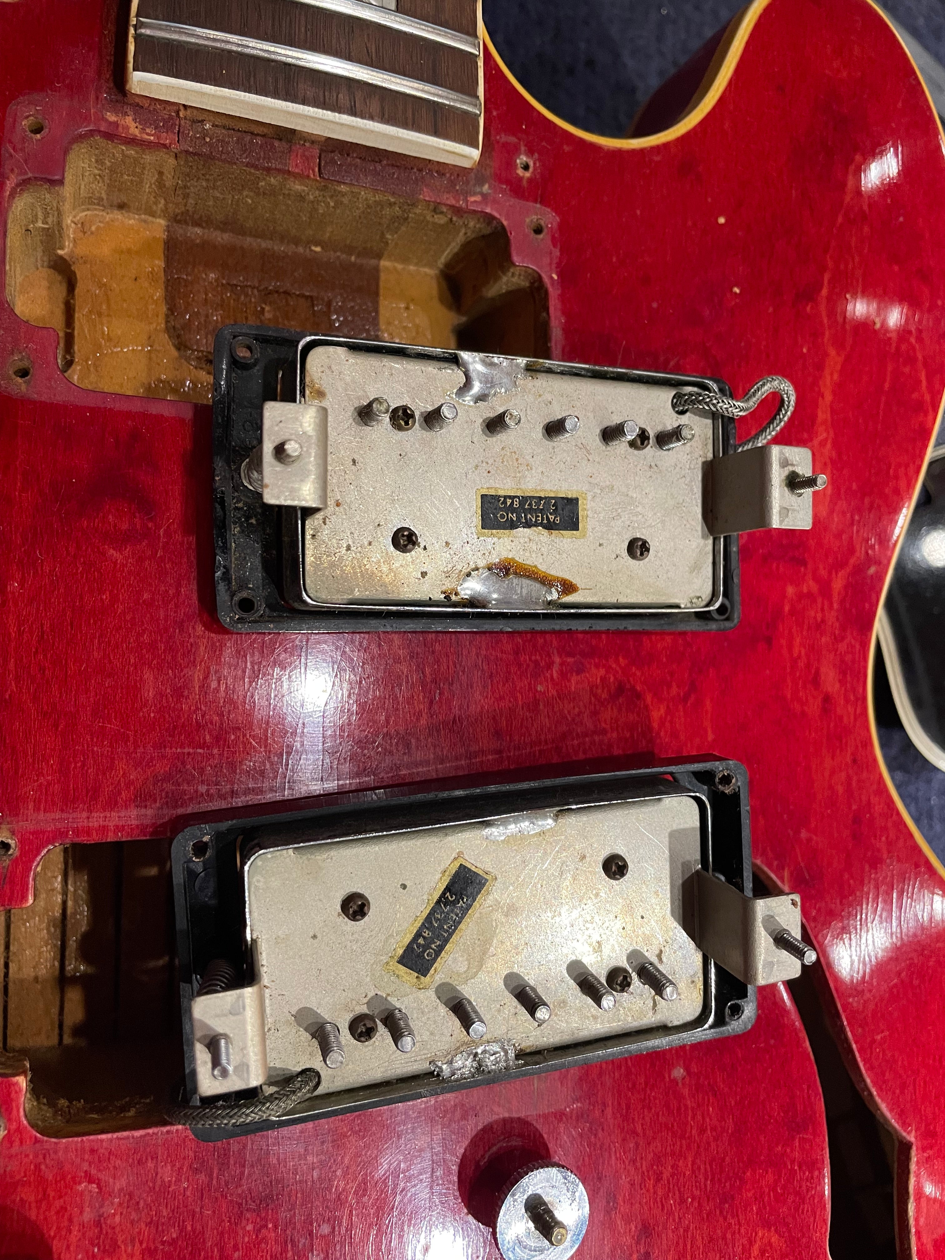 Gibson ES-335 Cherry 1968 Electric Guitars / Semi-Hollow