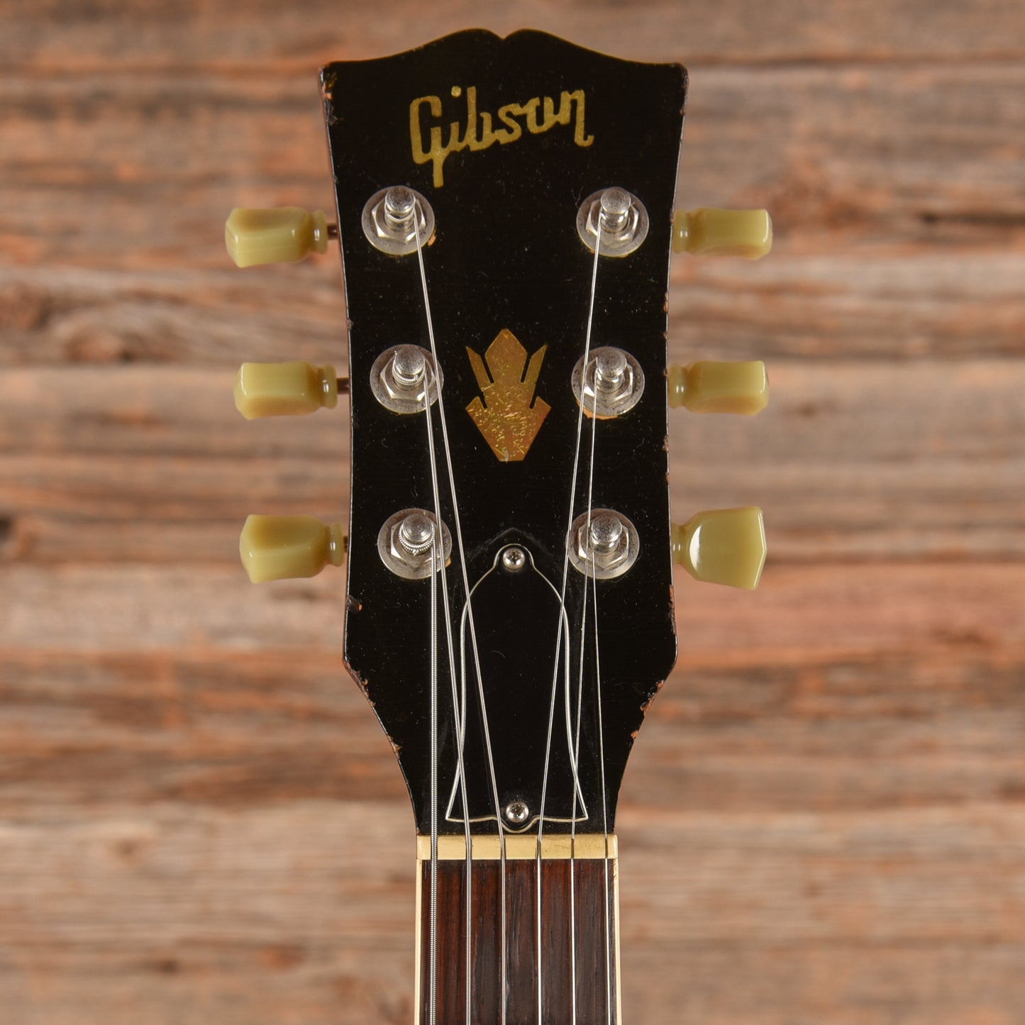 Gibson ES-335 Cherry 1968 Electric Guitars / Semi-Hollow