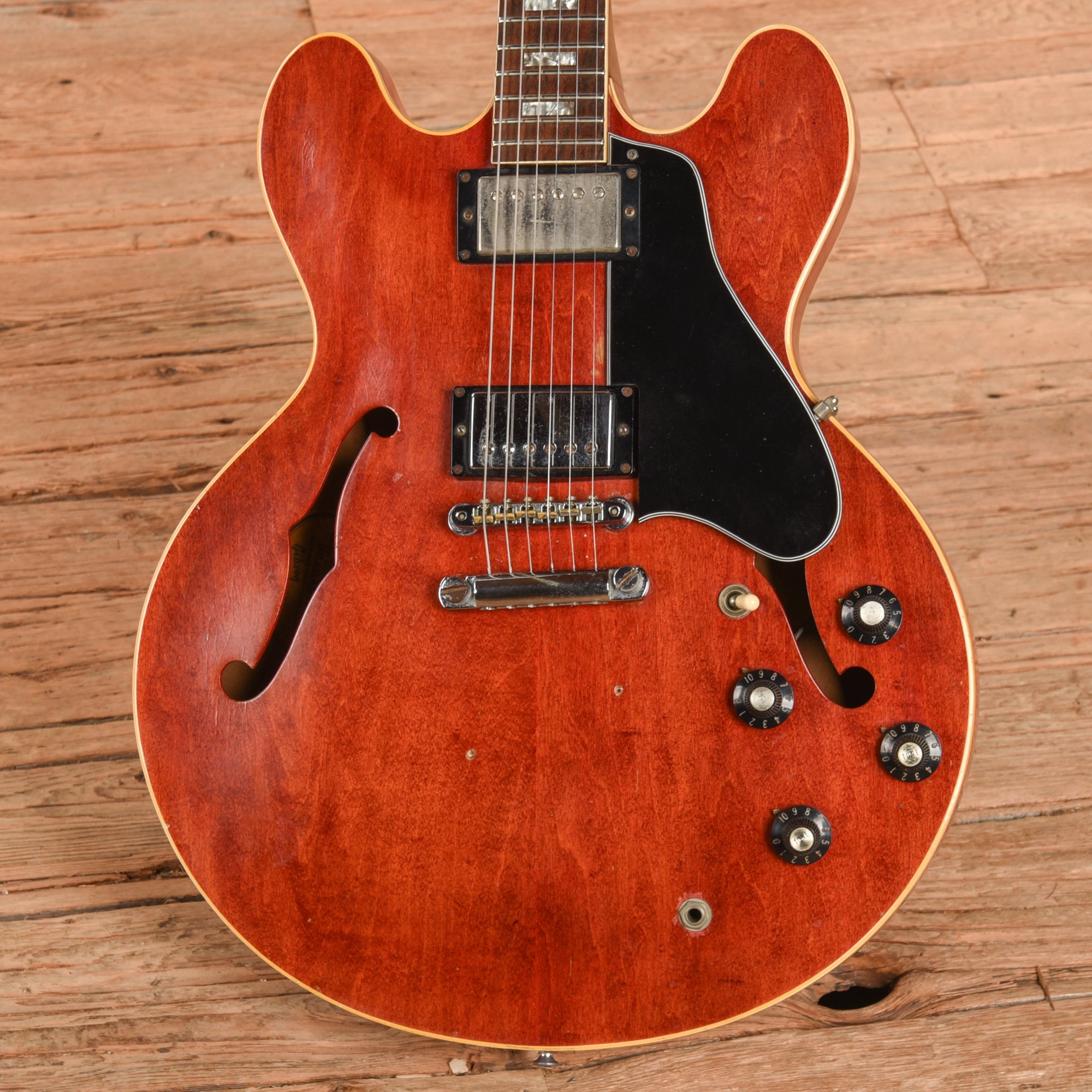 Gibson ES-335 Cherry 1969 Electric Guitars / Semi-Hollow