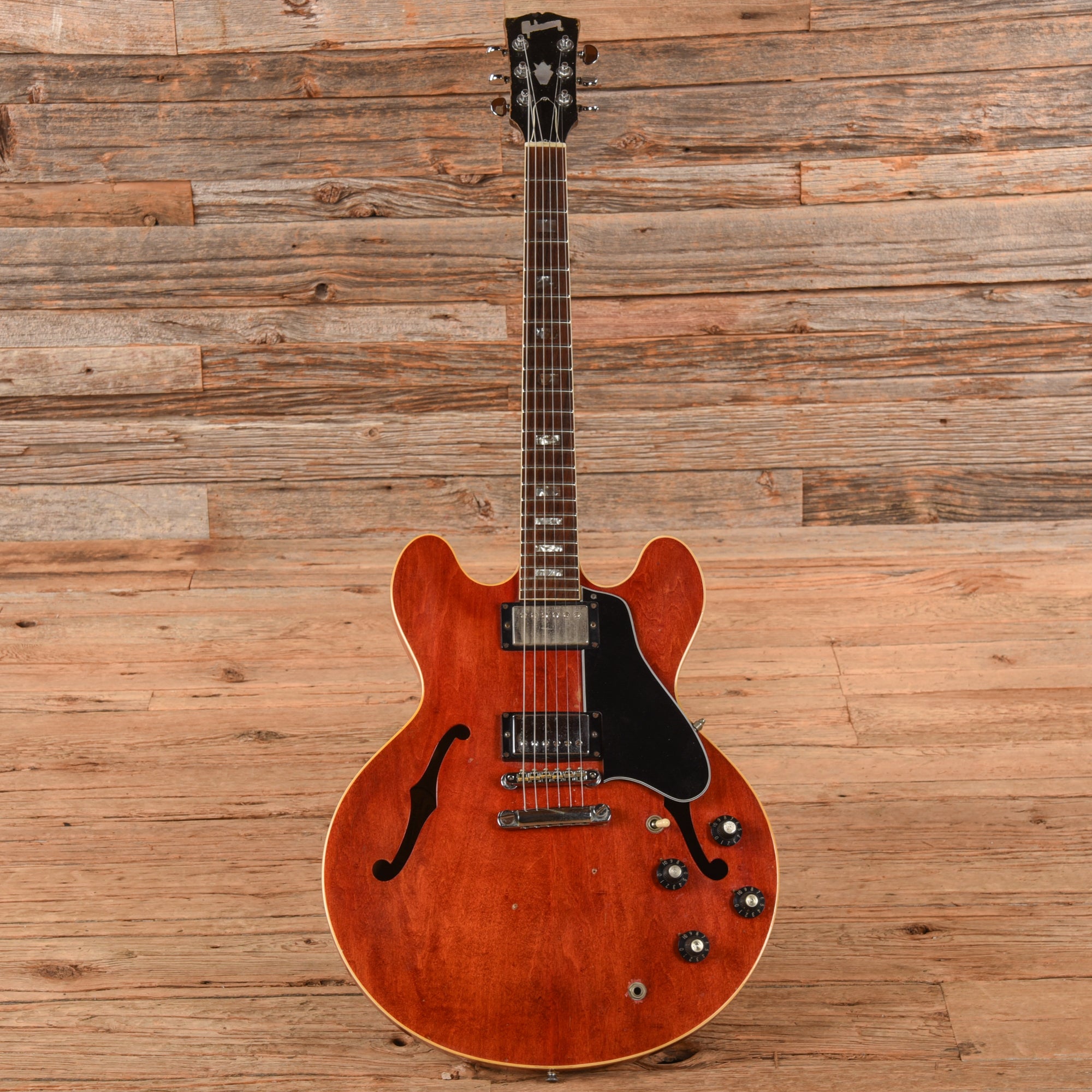 Gibson ES-335 Cherry 1969 Electric Guitars / Semi-Hollow