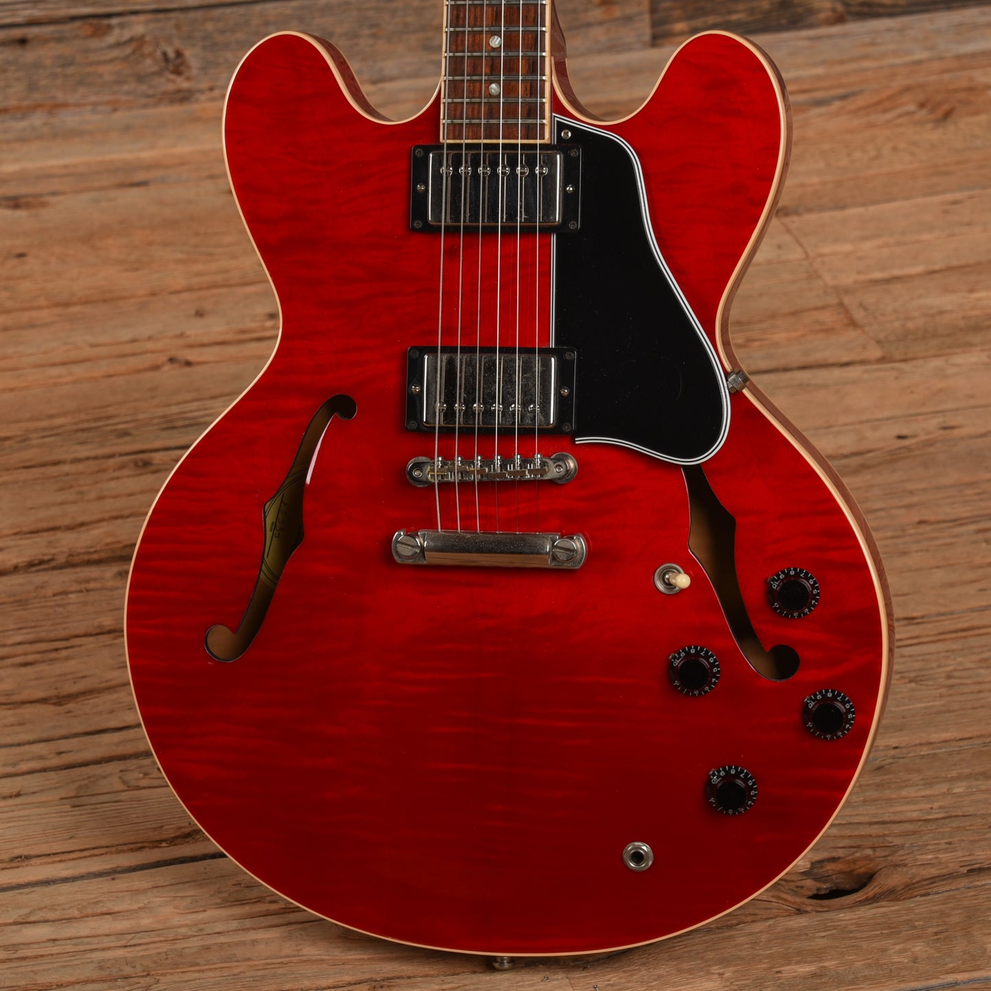 Gibson ES-335 Cherry 2000 Electric Guitars / Semi-Hollow