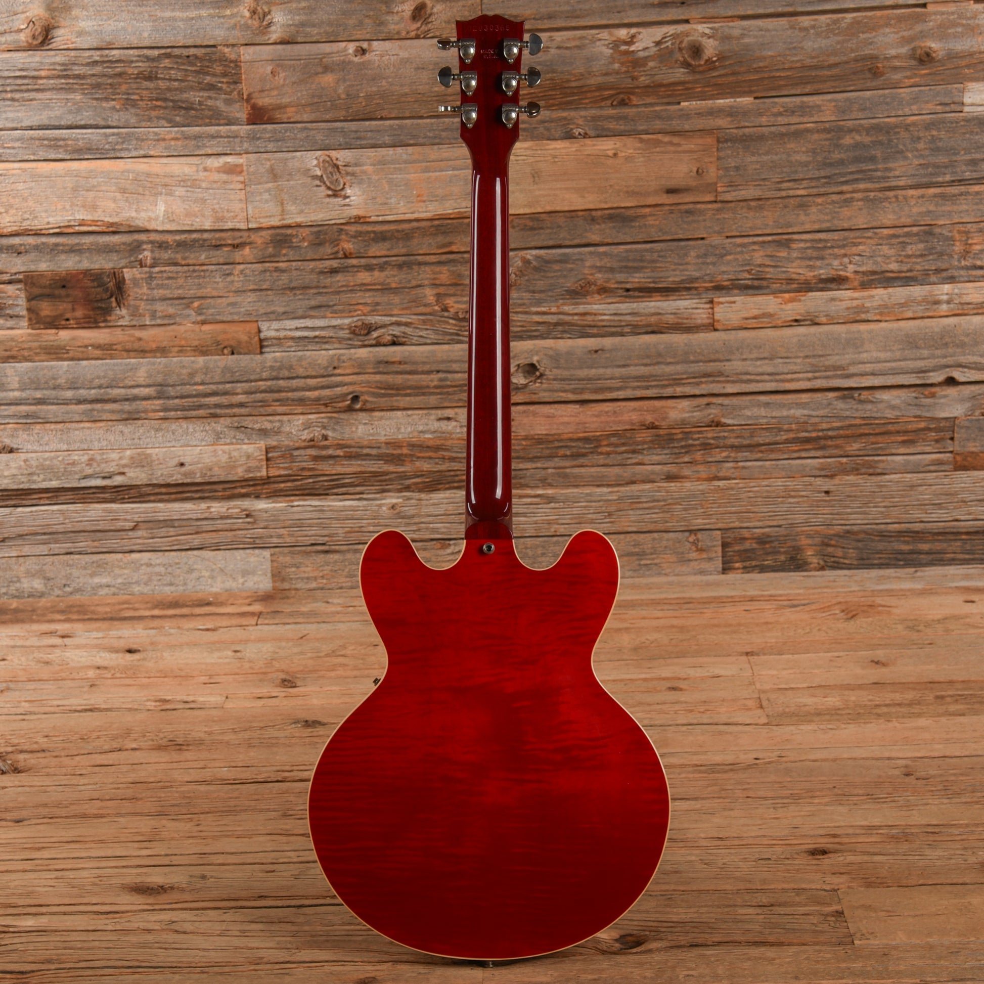 Gibson ES-335 Cherry 2000 Electric Guitars / Semi-Hollow