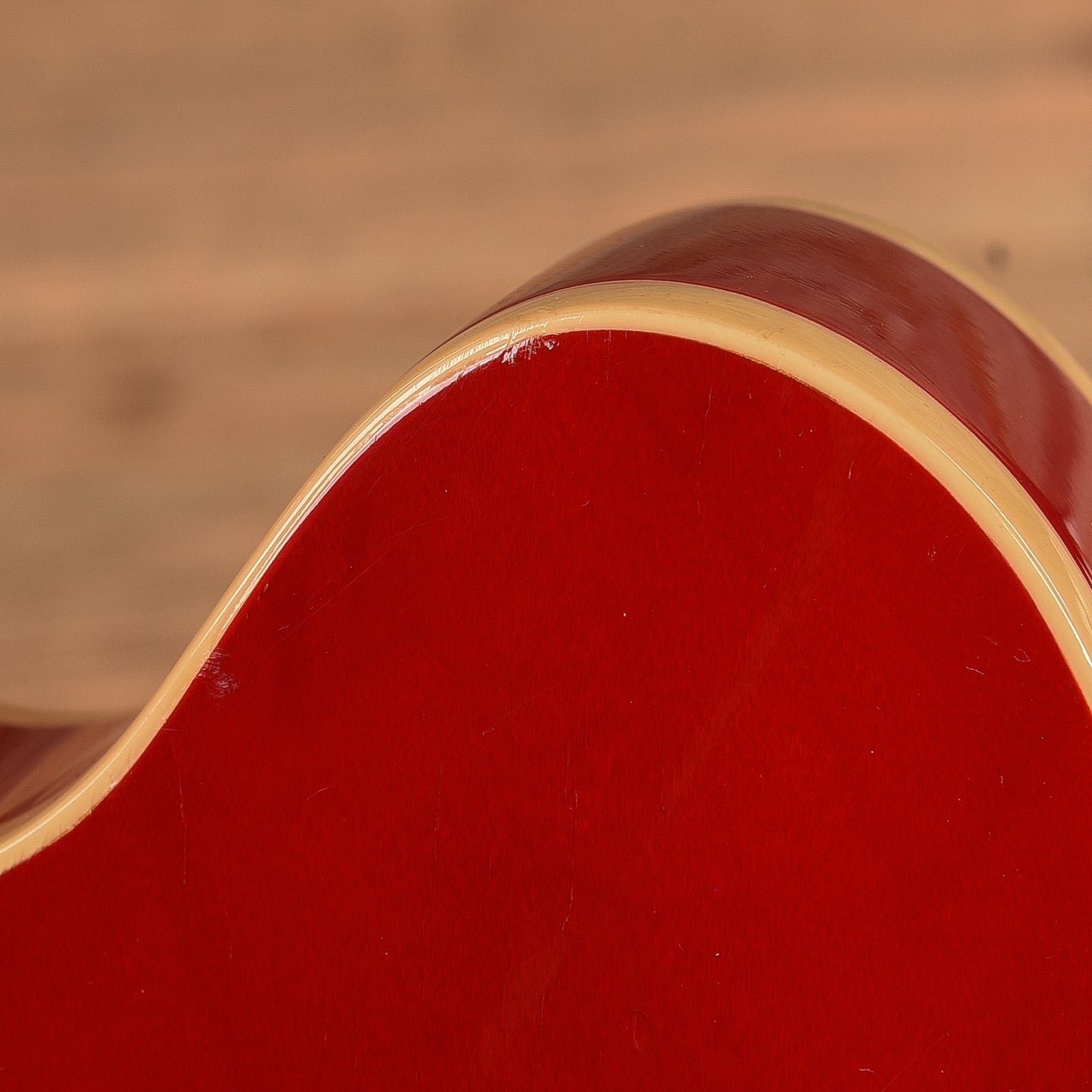 Gibson ES-335 Dot Reissue Cherry 1986 Electric Guitars / Semi-Hollow
