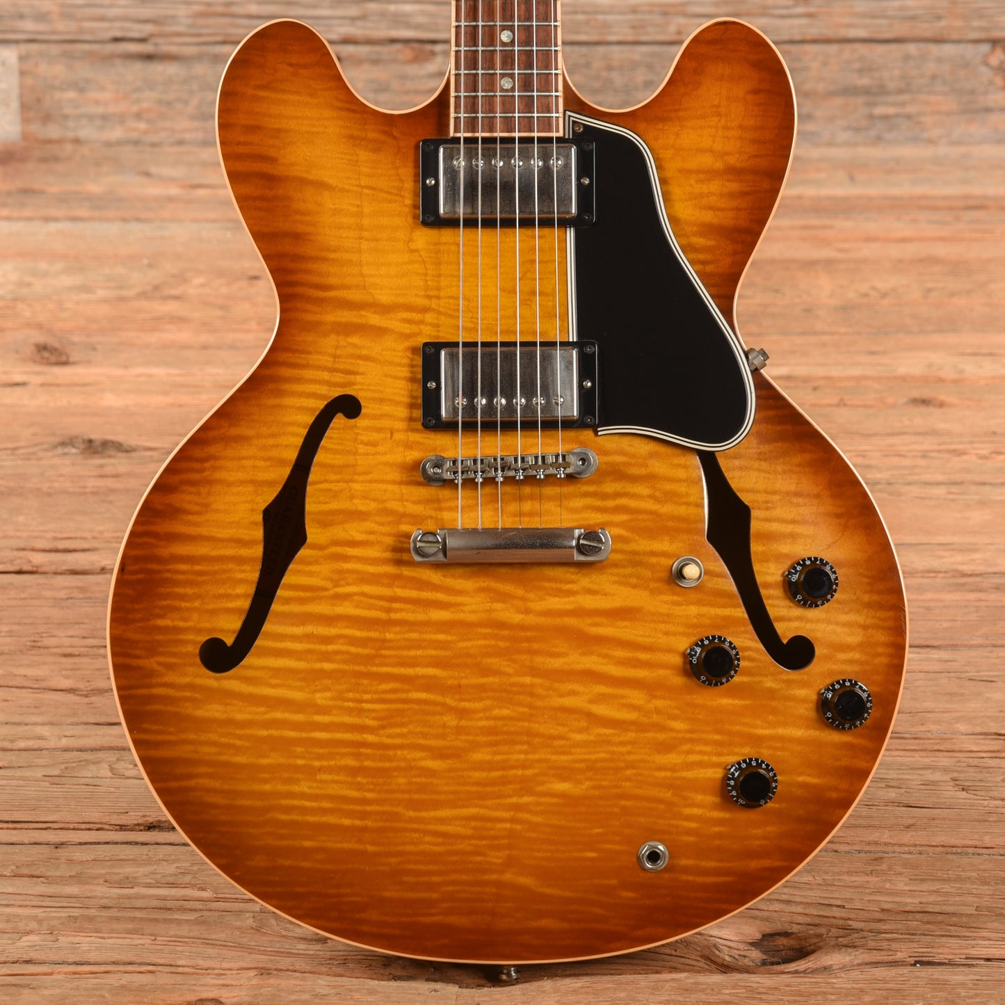 Gibson ES-335 Dot Reissue Sunburst 2004 Electric Guitars / Semi-Hollow