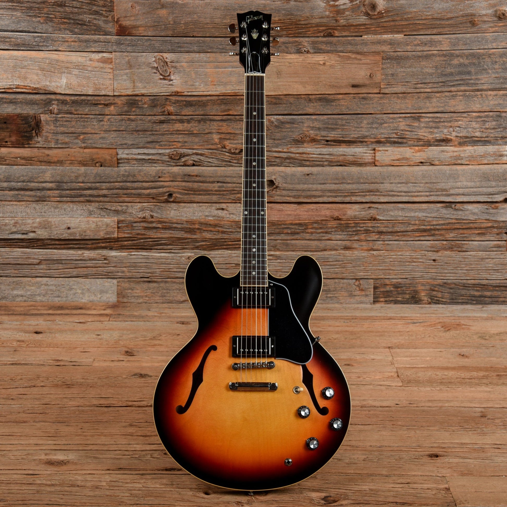 Gibson ES-335 Dot Satin Sunburst 2019 Electric Guitars / Semi-Hollow
