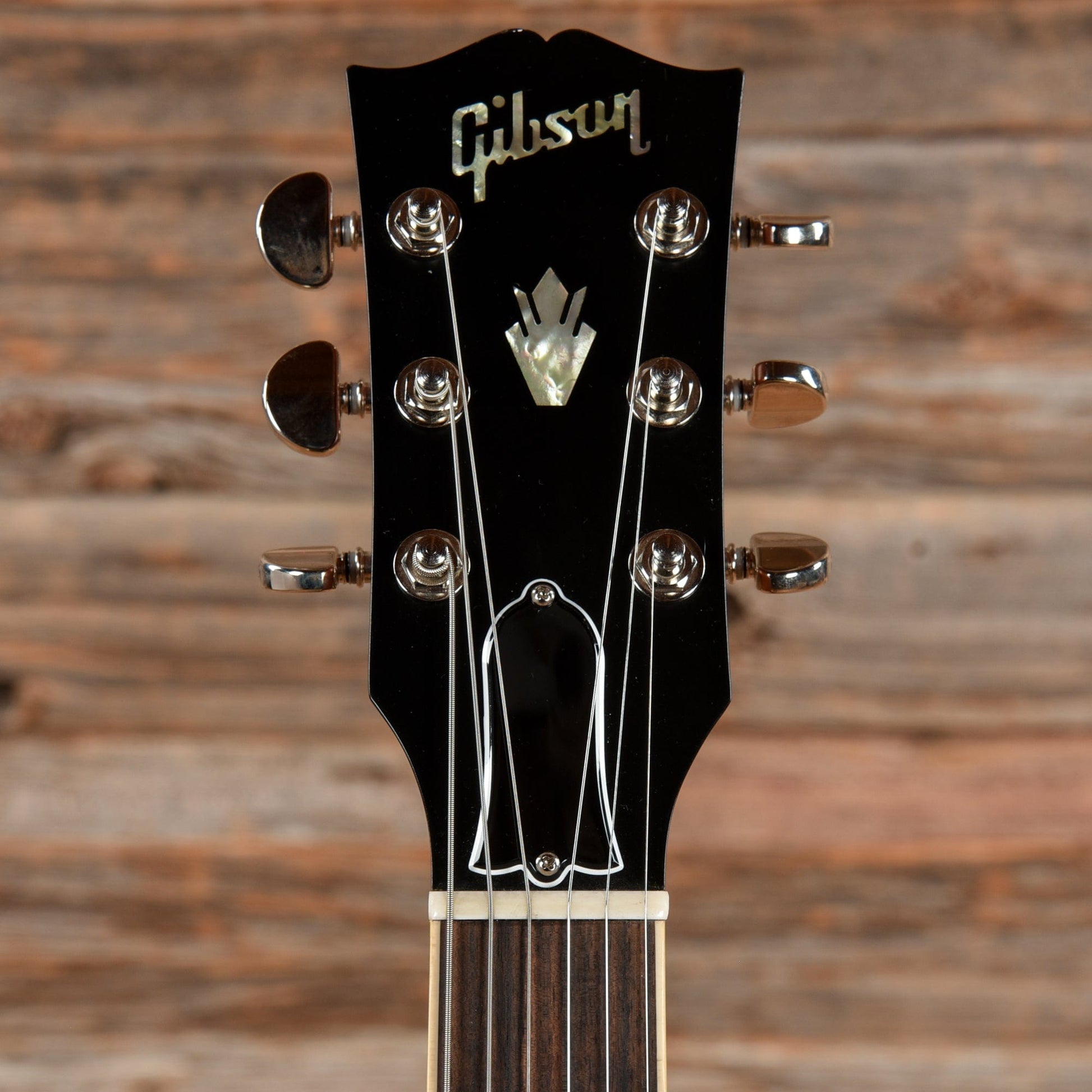 Gibson ES-335 Dot Satin Sunburst 2019 Electric Guitars / Semi-Hollow