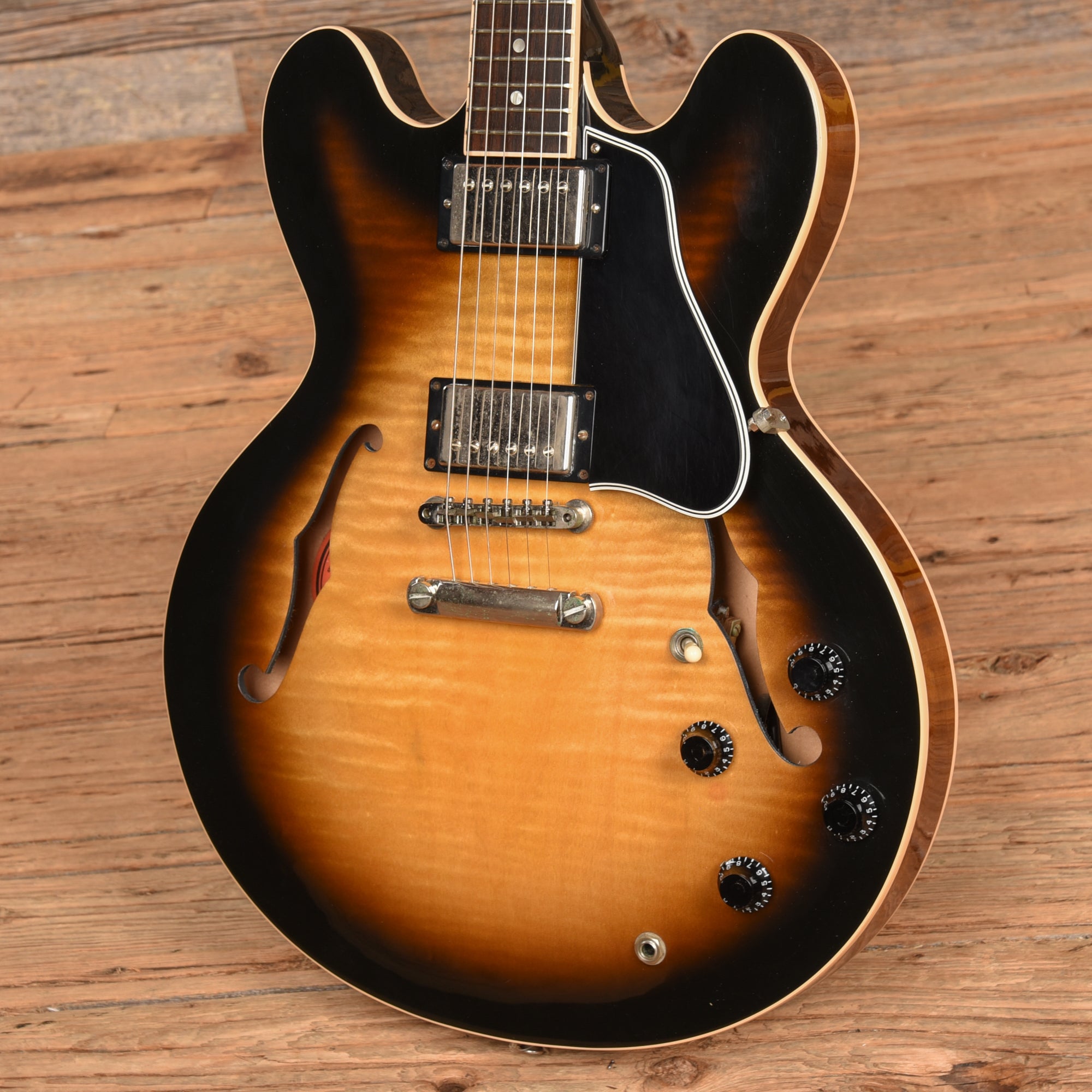 Gibson ES-335 Dot Sunburst 2006 Electric Guitars / Semi-Hollow