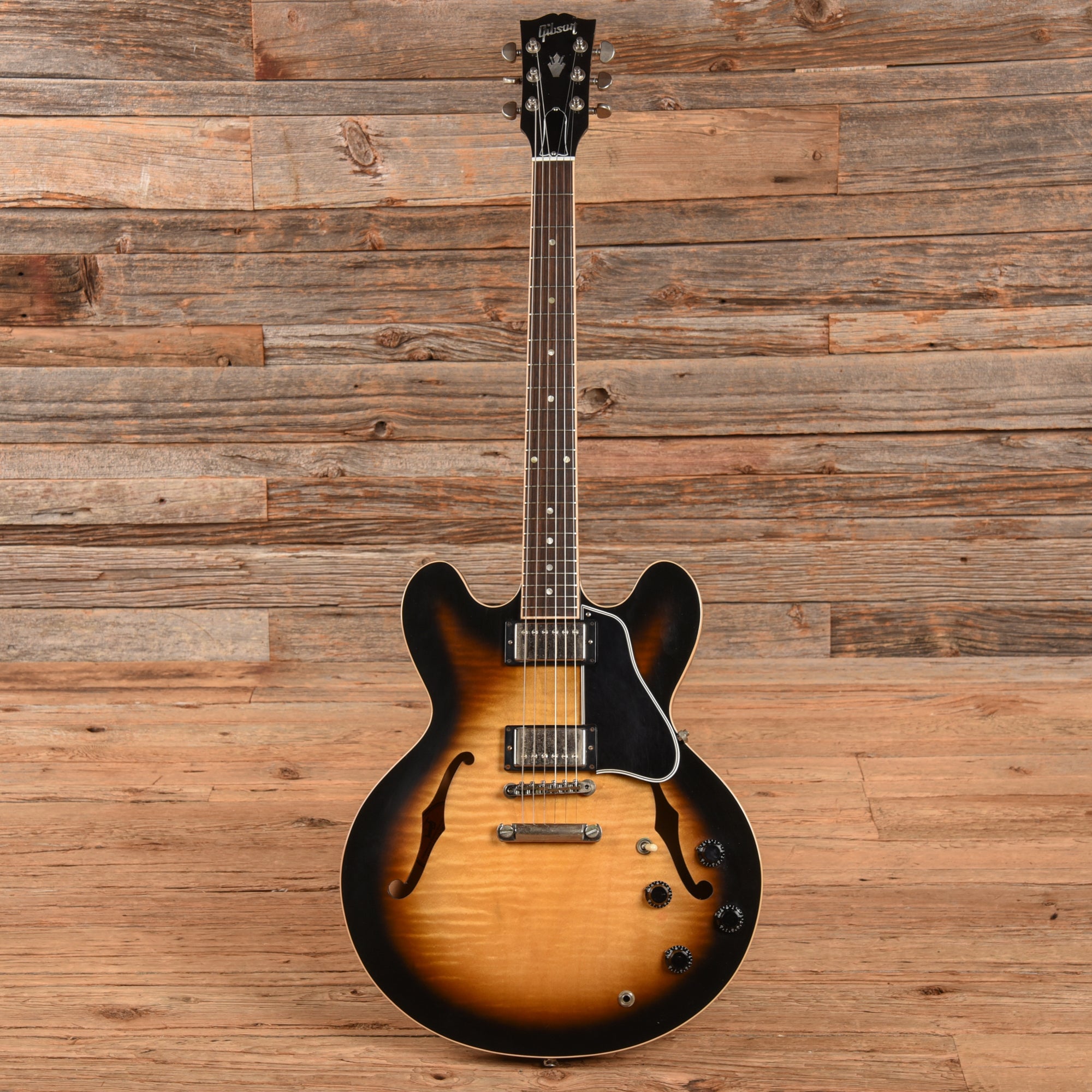Gibson ES-335 Dot Sunburst 2006 Electric Guitars / Semi-Hollow