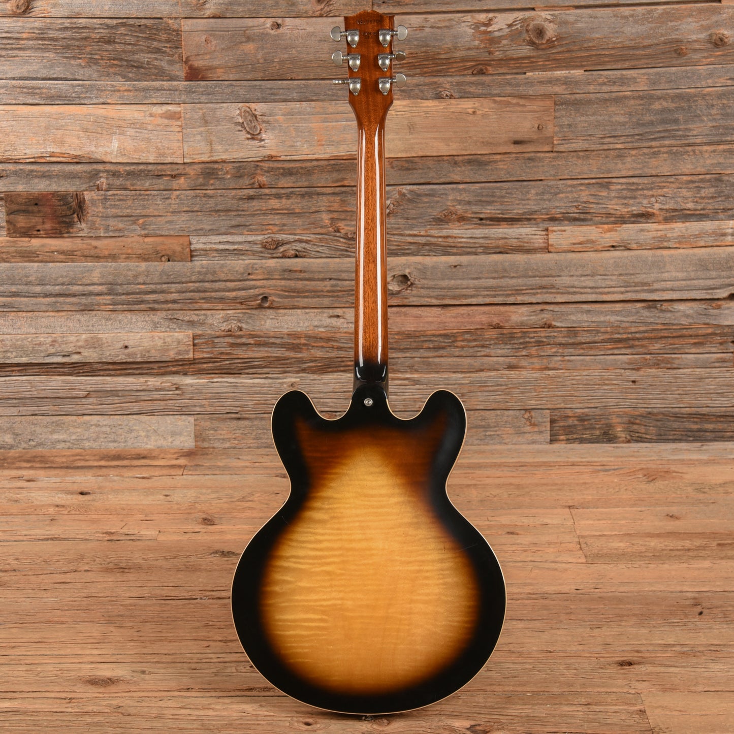 Gibson ES-335 Dot Sunburst 2006 Electric Guitars / Semi-Hollow
