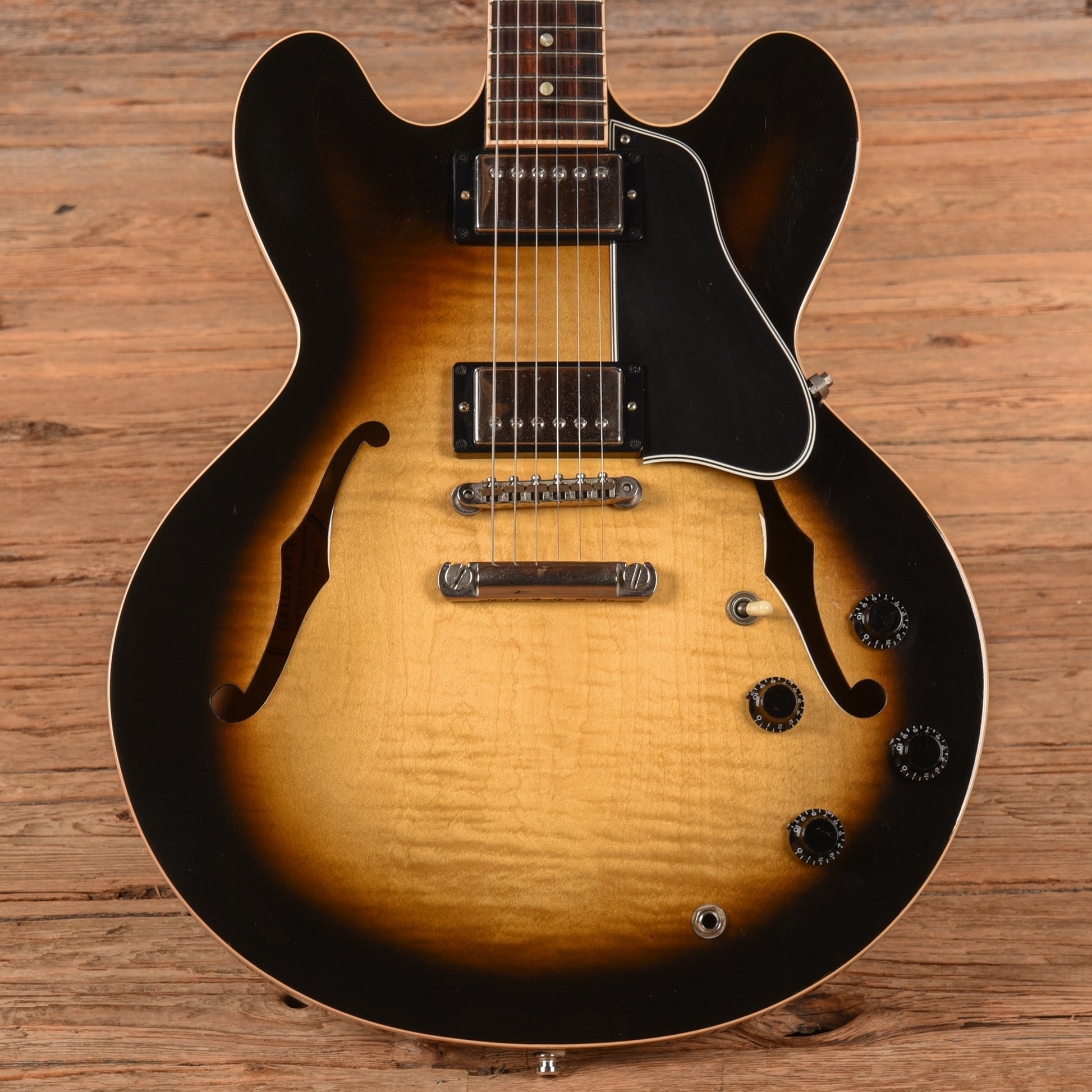 Gibson ES-335 Dot Sunburst 2006 Electric Guitars / Semi-Hollow