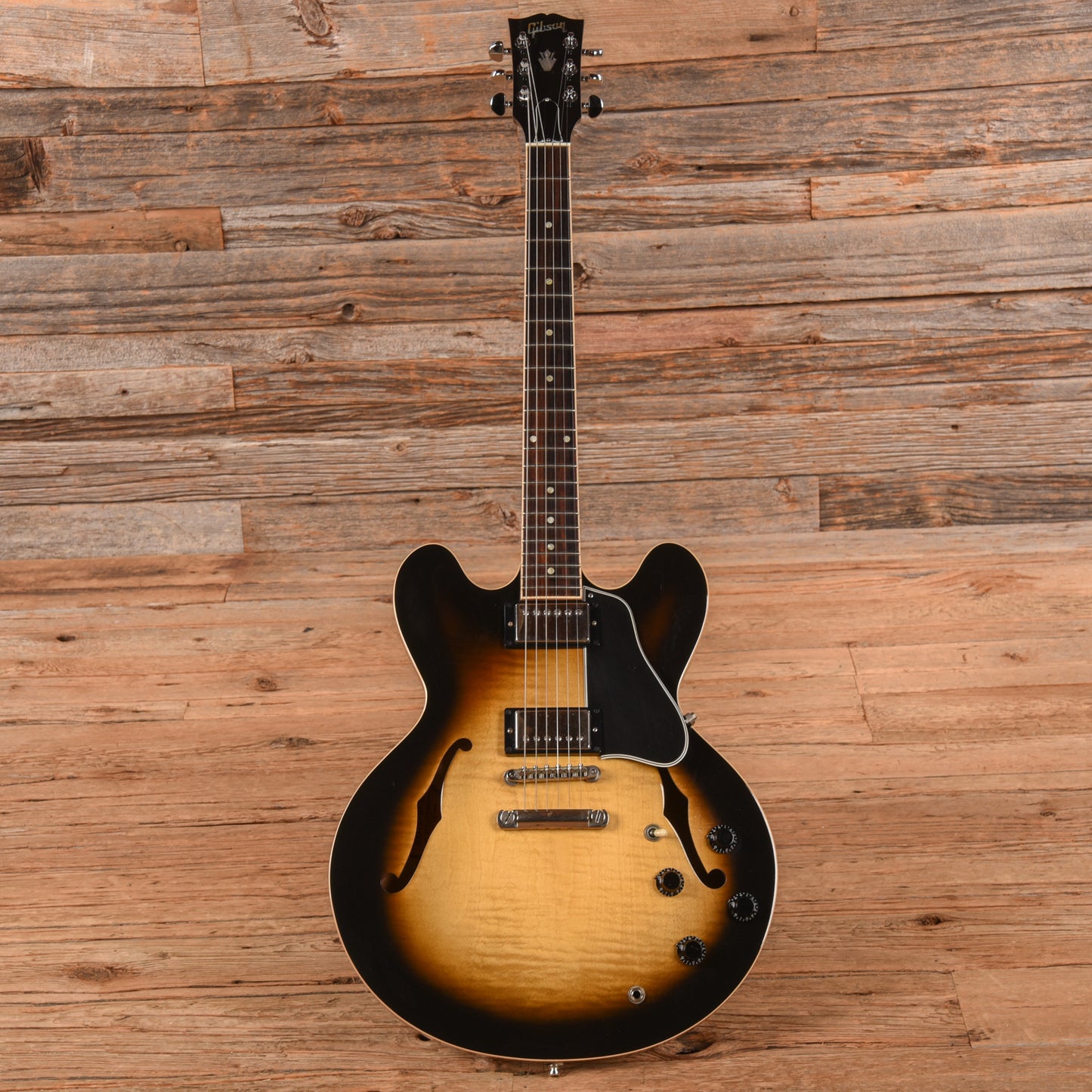 Gibson ES-335 Dot Sunburst 2006 Electric Guitars / Semi-Hollow