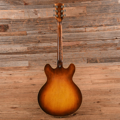 Gibson ES-335 Pro Sunburst 1981 Electric Guitars / Semi-Hollow