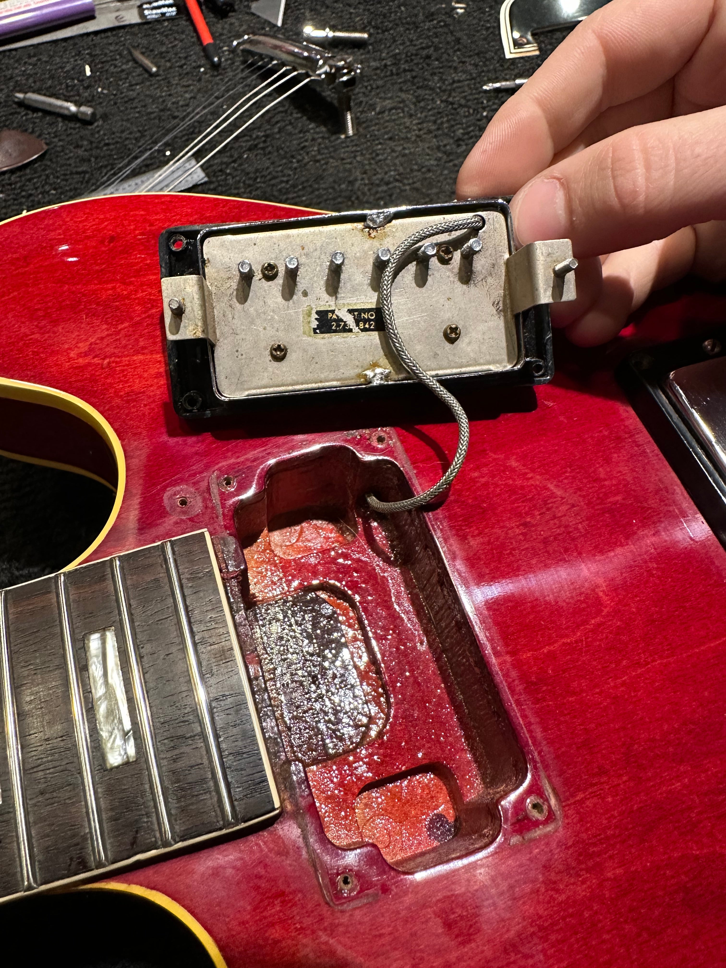 Gibson ES-335 (re-neck) Cherry 1968 Electric Guitars / Semi-Hollow