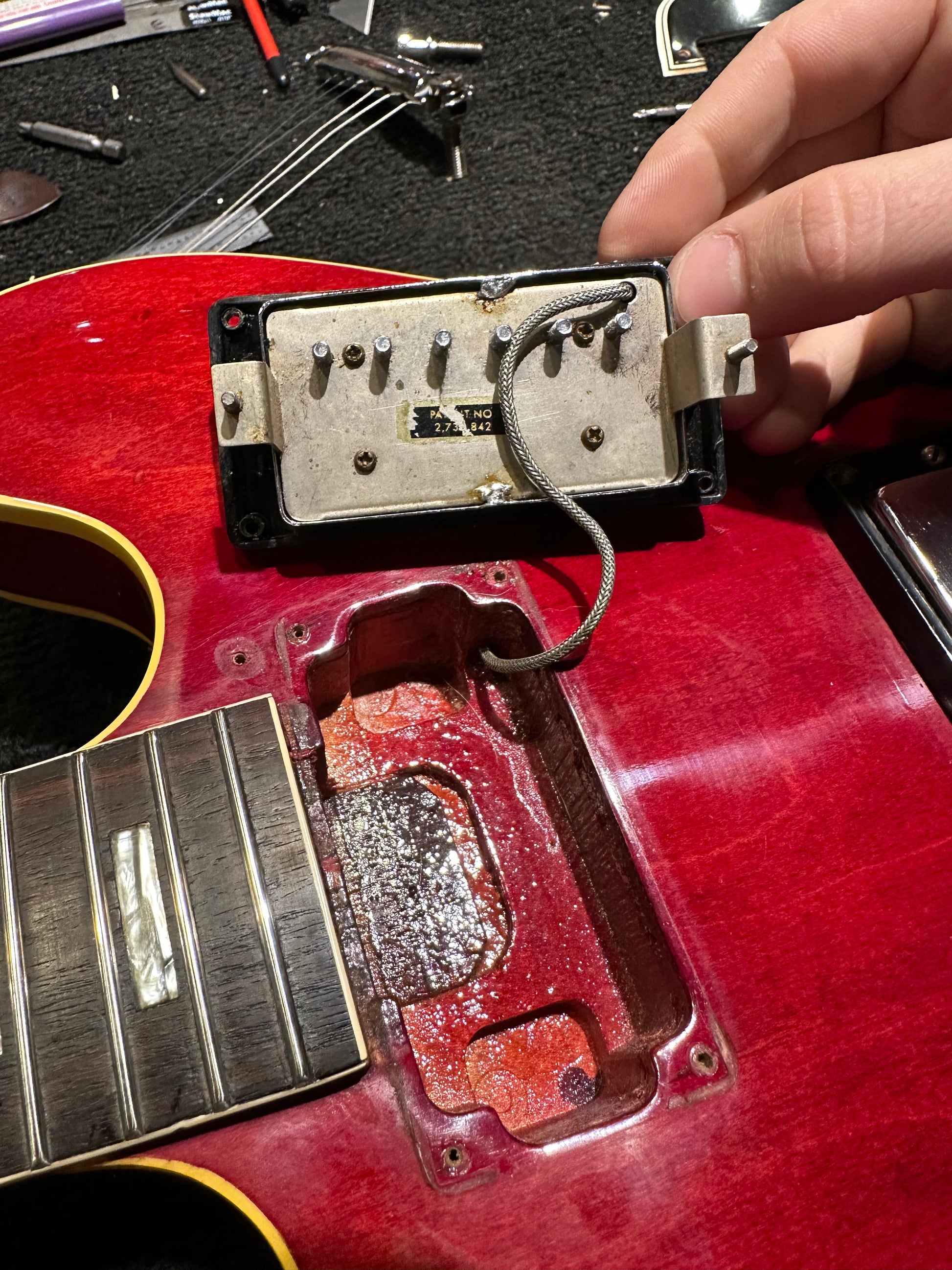 Gibson ES-335 (re-neck) Cherry 1968 Electric Guitars / Semi-Hollow