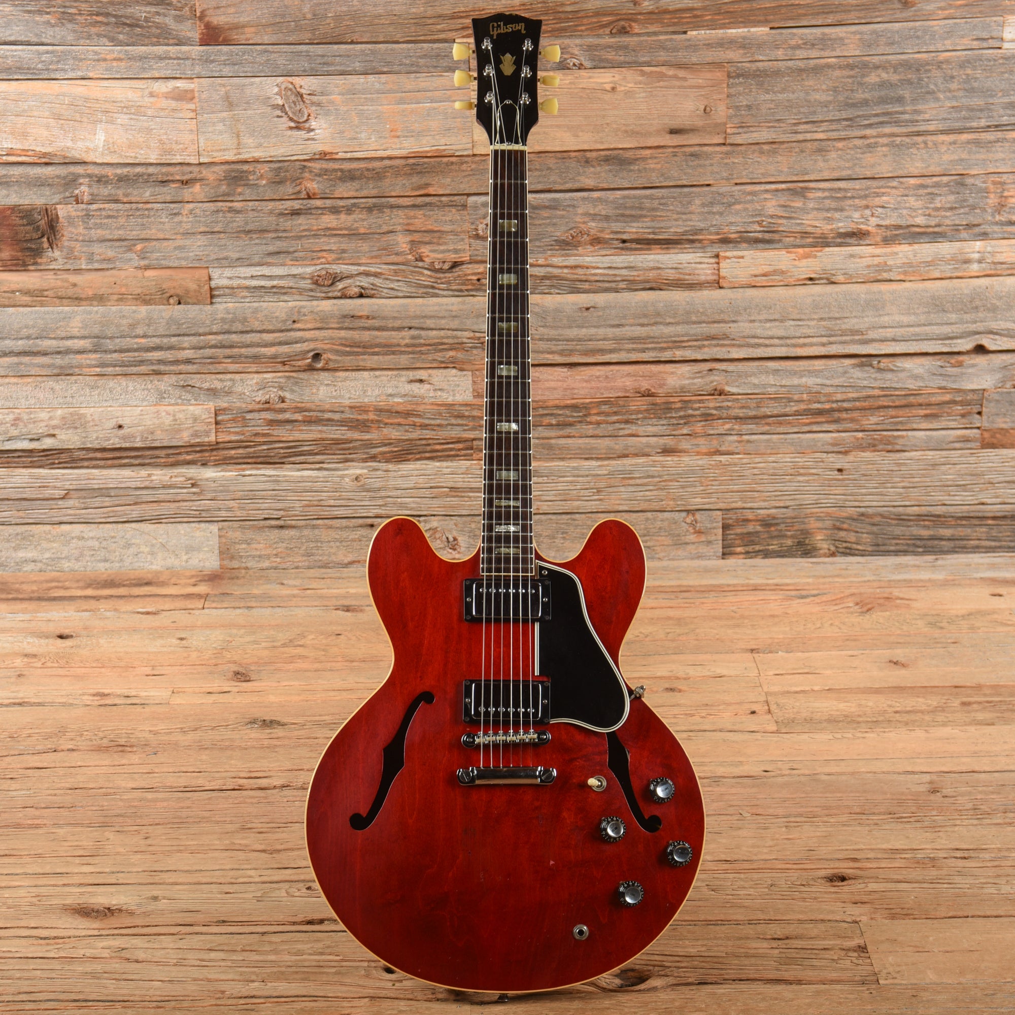 Gibson ES-335 (re-neck) Cherry 1968 Electric Guitars / Semi-Hollow