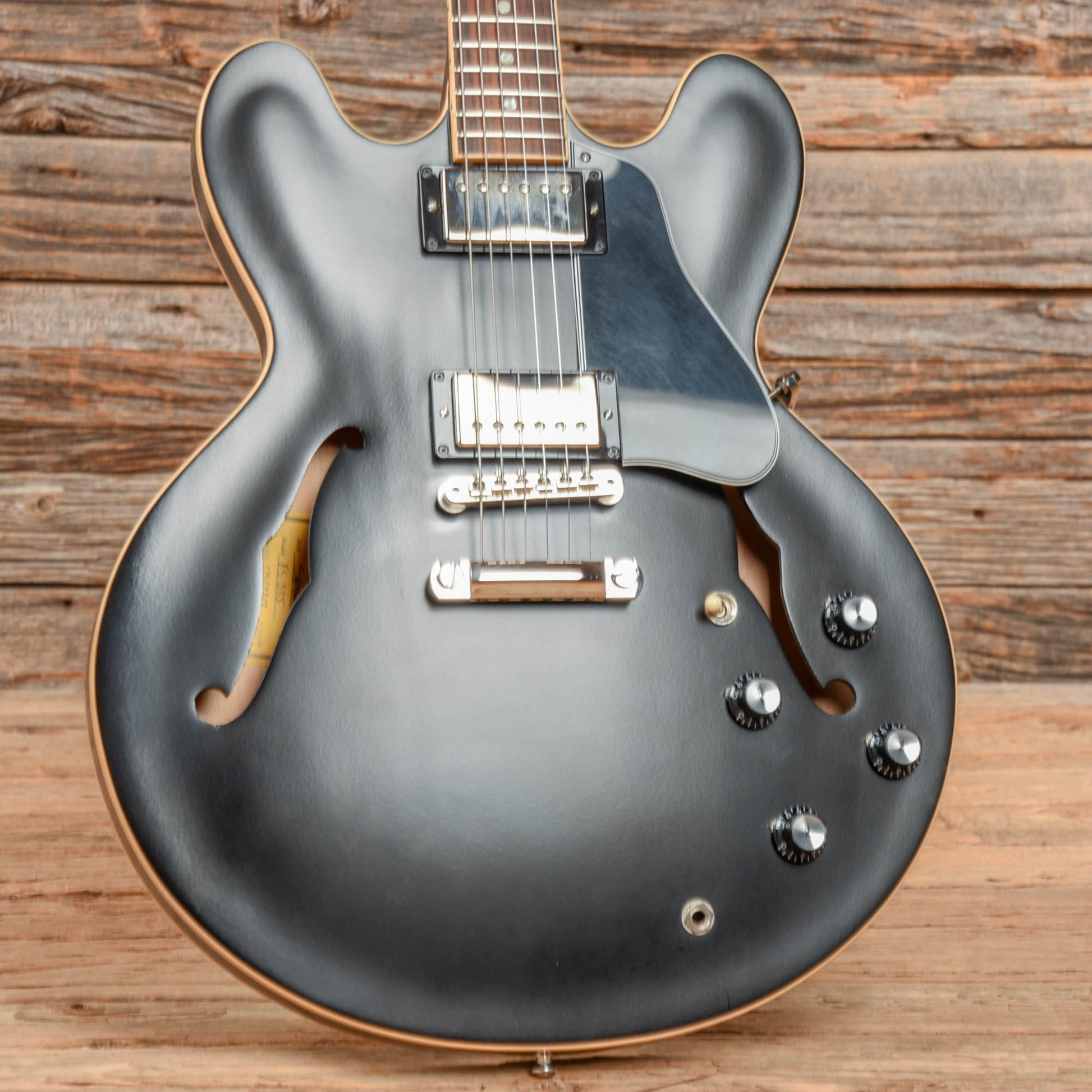 Gibson ES-335 Satin Ebony 2019 Electric Guitars / Semi-Hollow