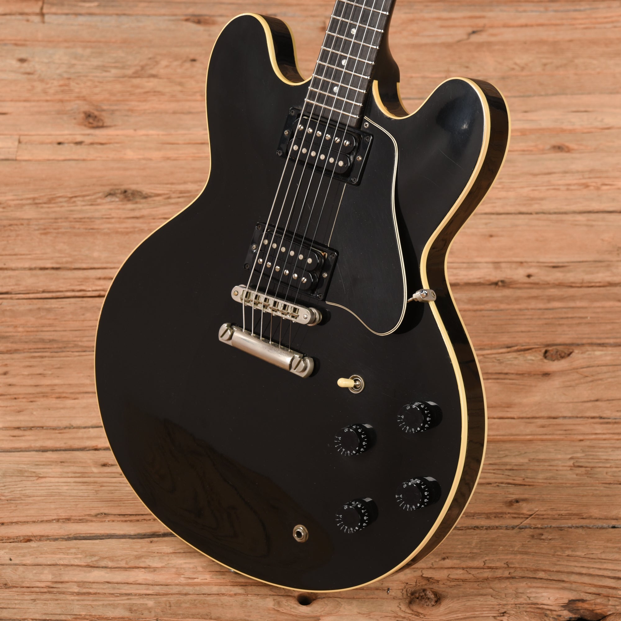 Gibson ES-335 Studio Black 1986 – Chicago Music Exchange