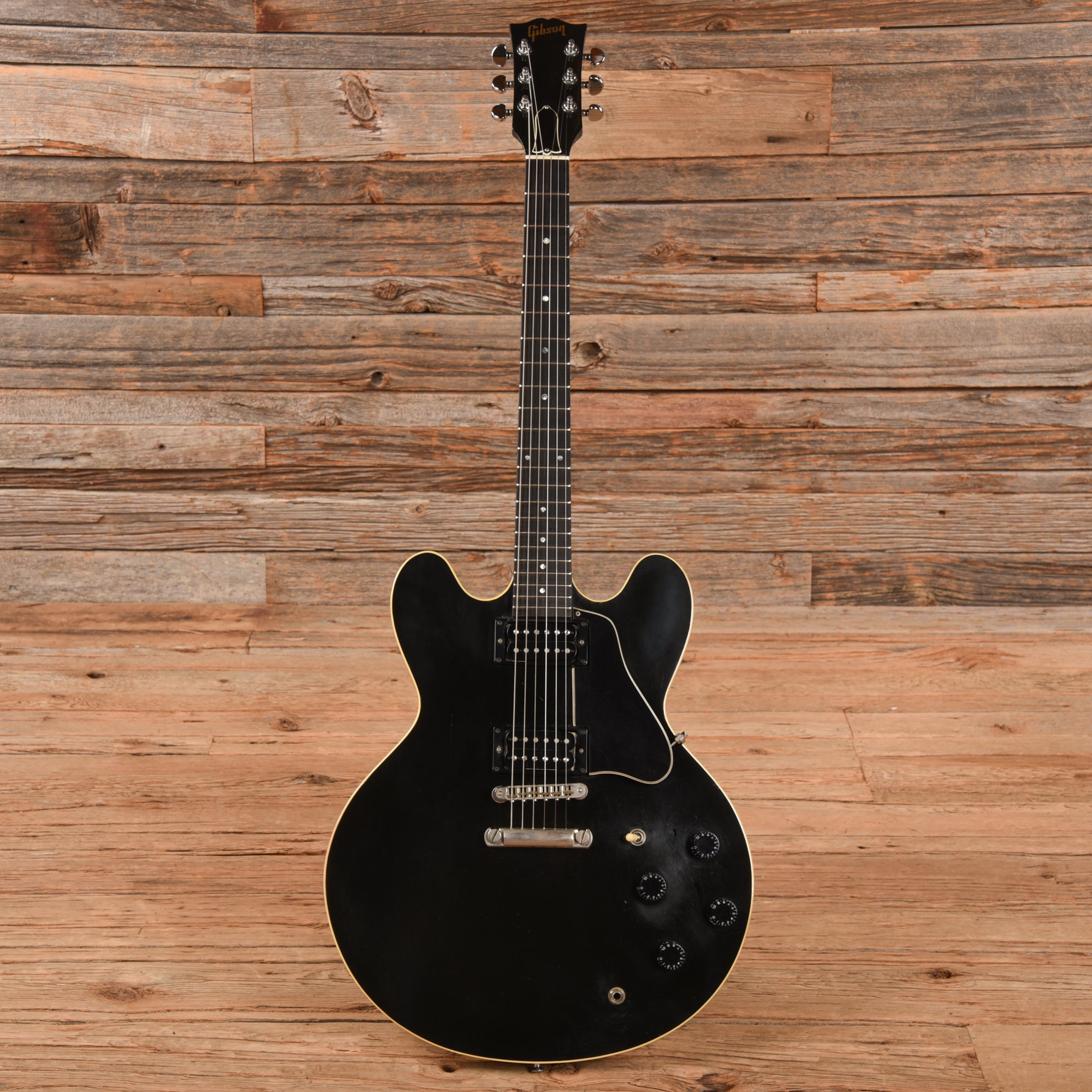 Gibson ES-335 Studio Black 1986 – Chicago Music Exchange