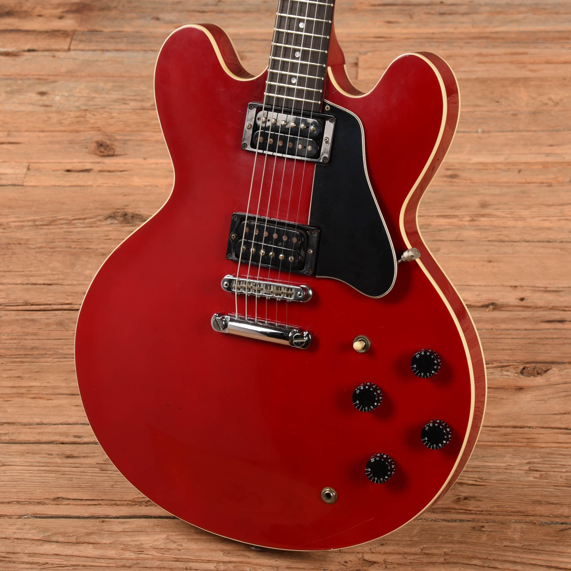 Gibson ES-335 Studio Cherry 1986 Electric Guitars / Semi-Hollow