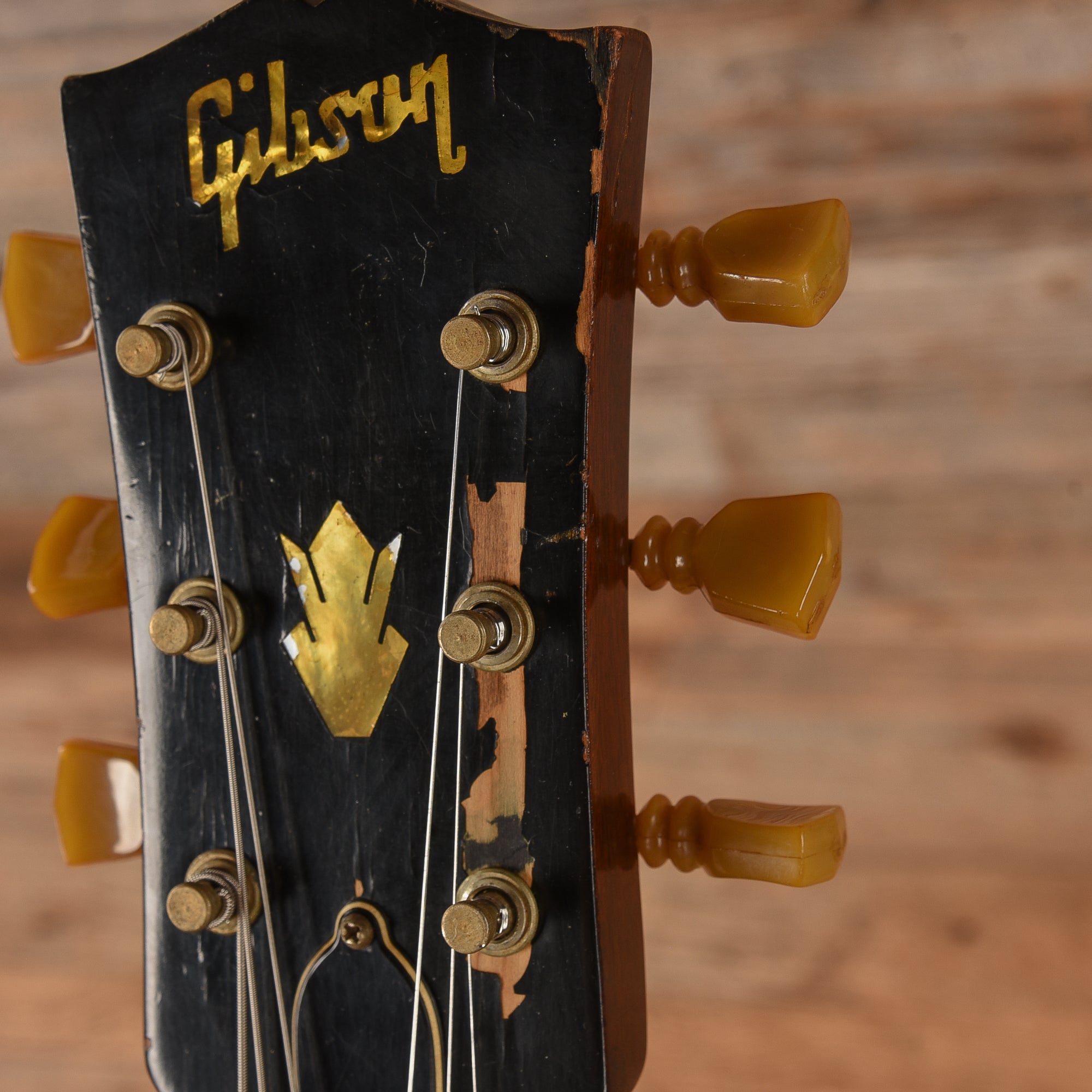 Gibson ES-335 Sunburst 1968 Electric Guitars / Semi-Hollow
