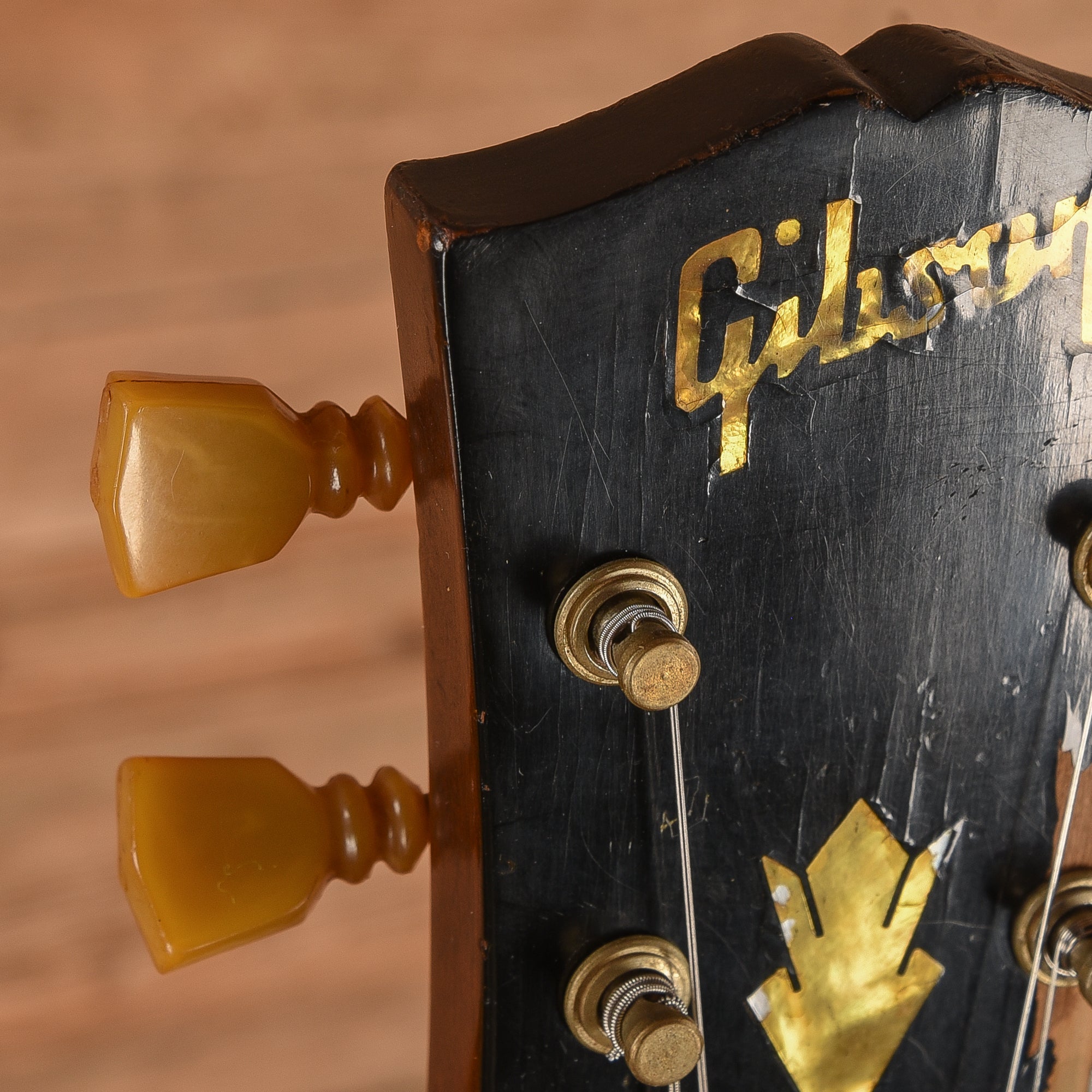 Gibson ES-335 Sunburst 1968 Electric Guitars / Semi-Hollow