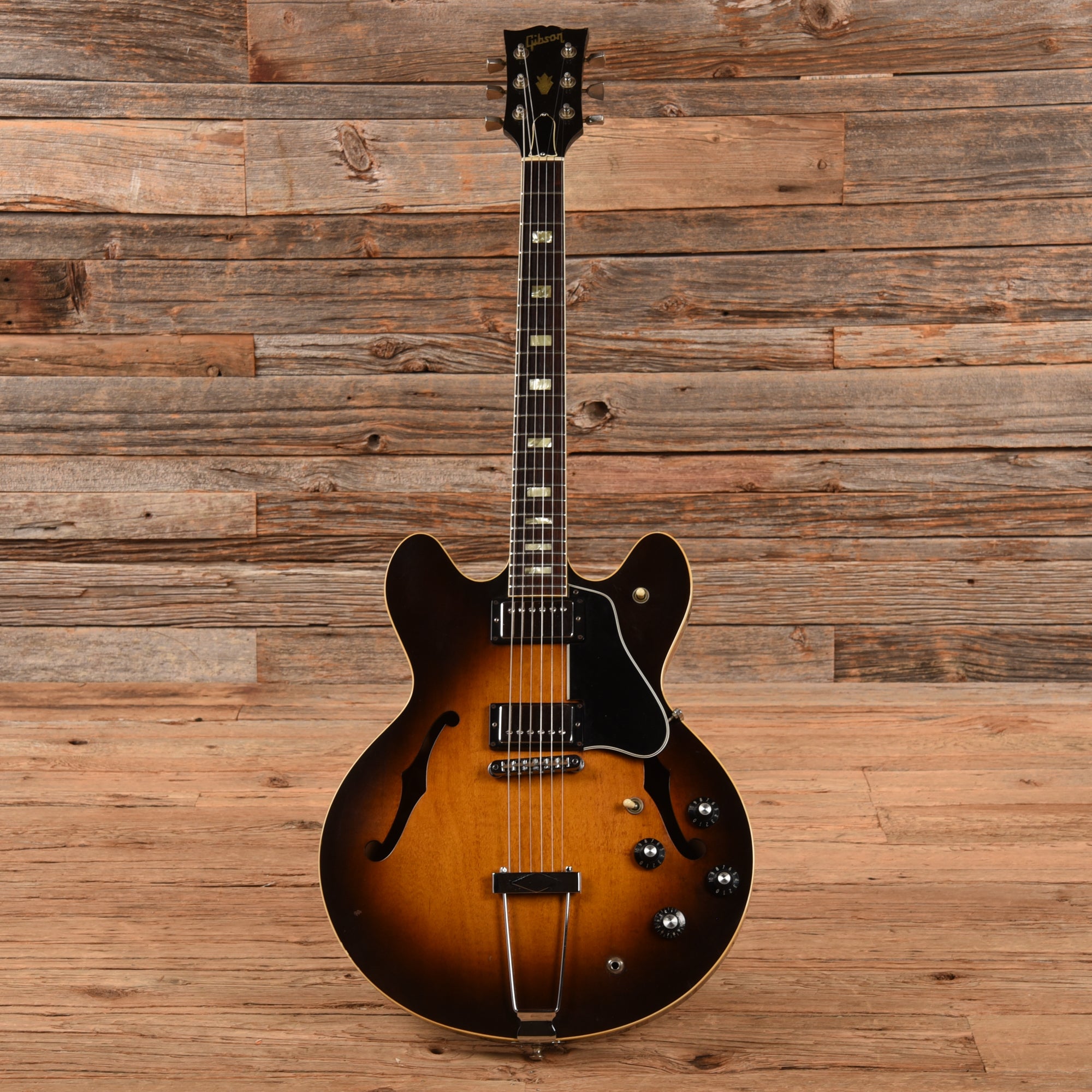 Gibson ES-335 Sunburst 1980 Electric Guitars / Semi-Hollow