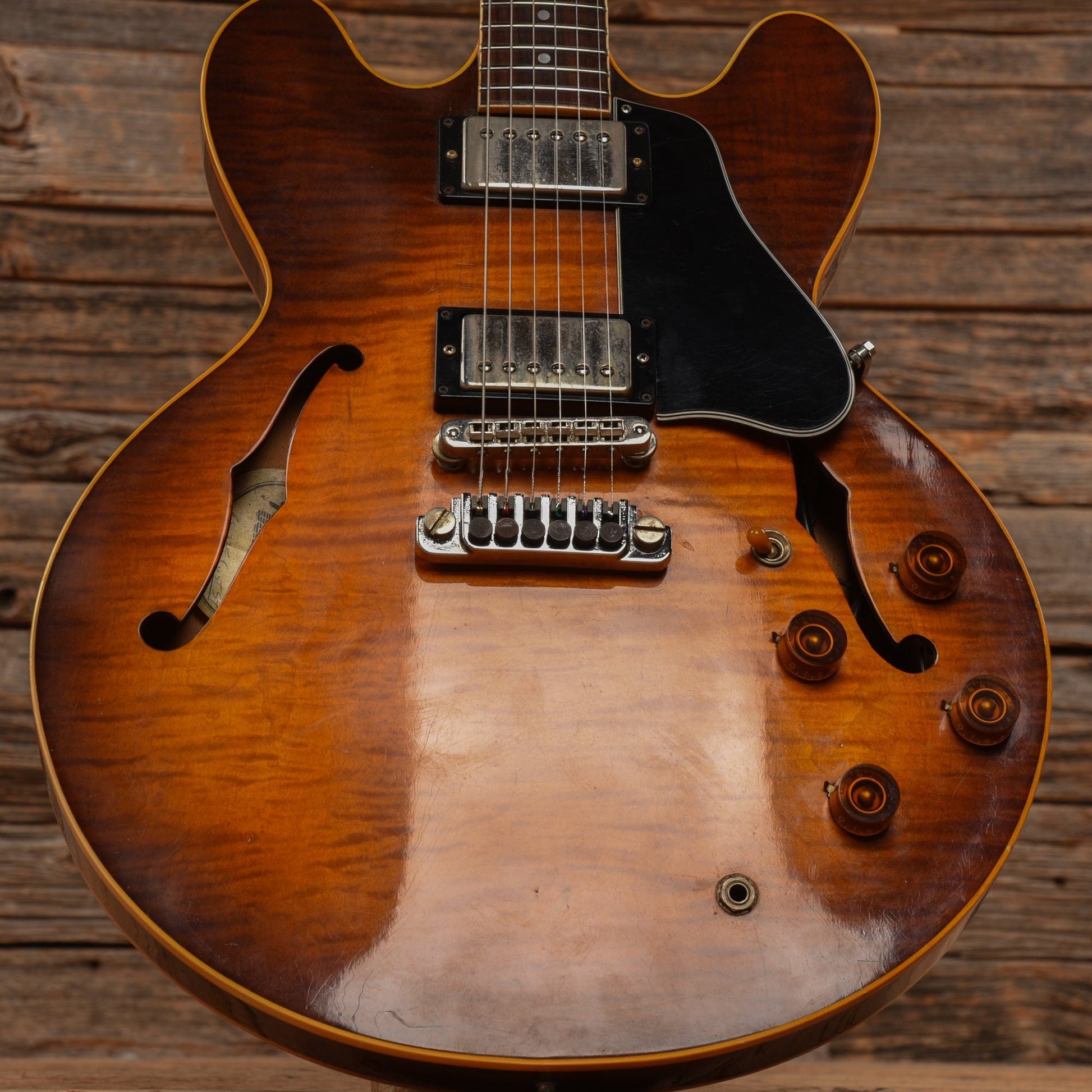 Gibson ES-335 Sunburst 1987 Electric Guitars / Semi-Hollow