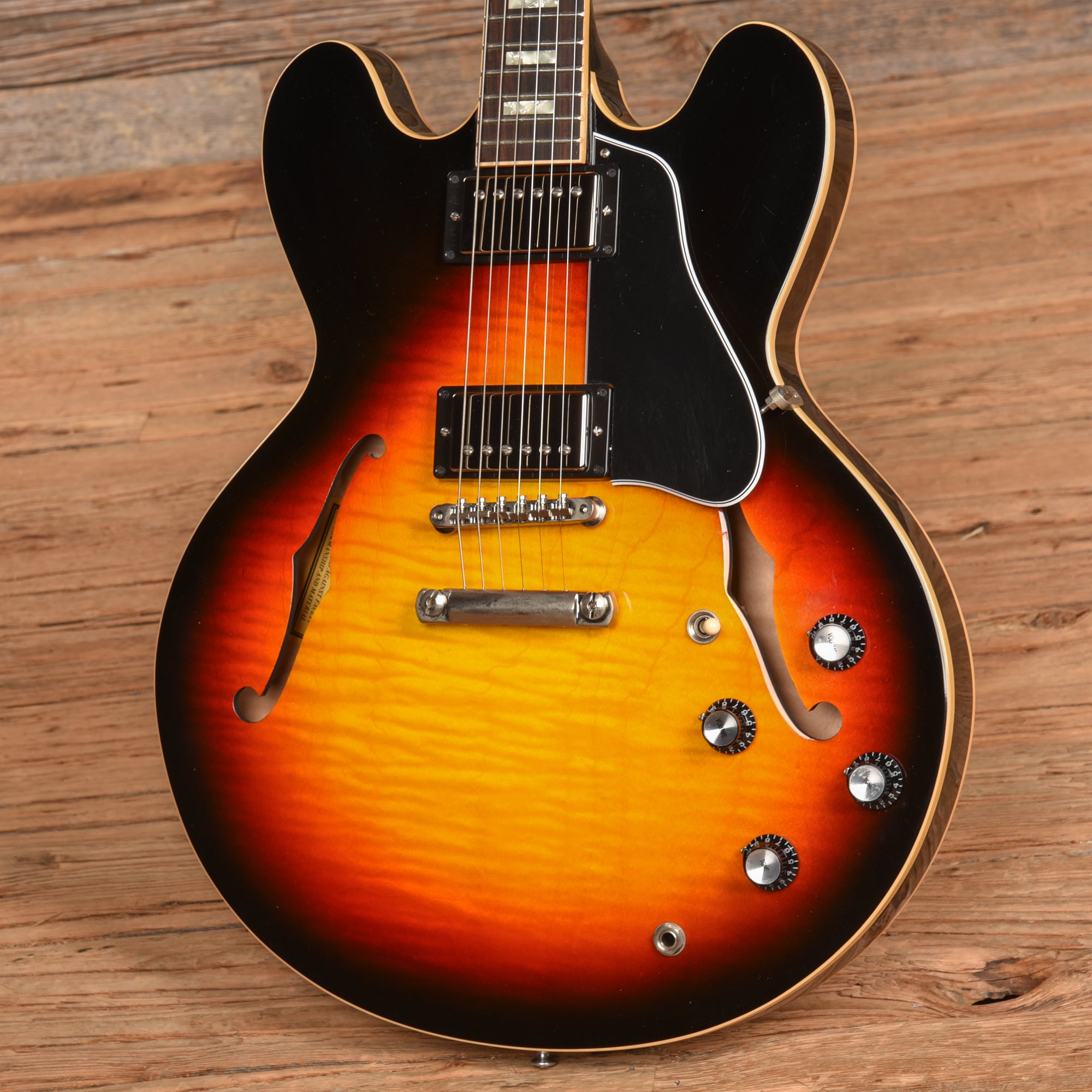 Gibson ES-335 Sunburst 2018 Electric Guitars / Semi-Hollow