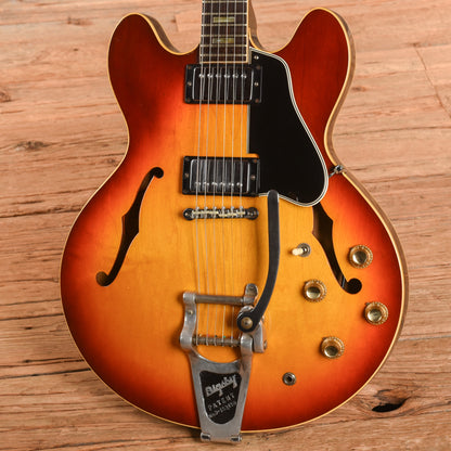 Gibson ES-335TD Sunburst 1965 Electric Guitars / Semi-Hollow