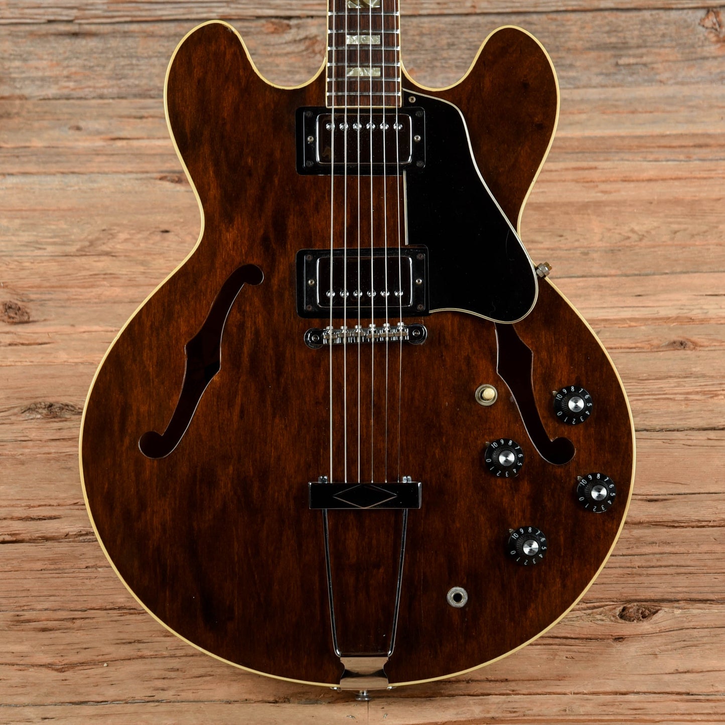 Gibson ES-335TD Walnut 1974 Electric Guitars / Semi-Hollow