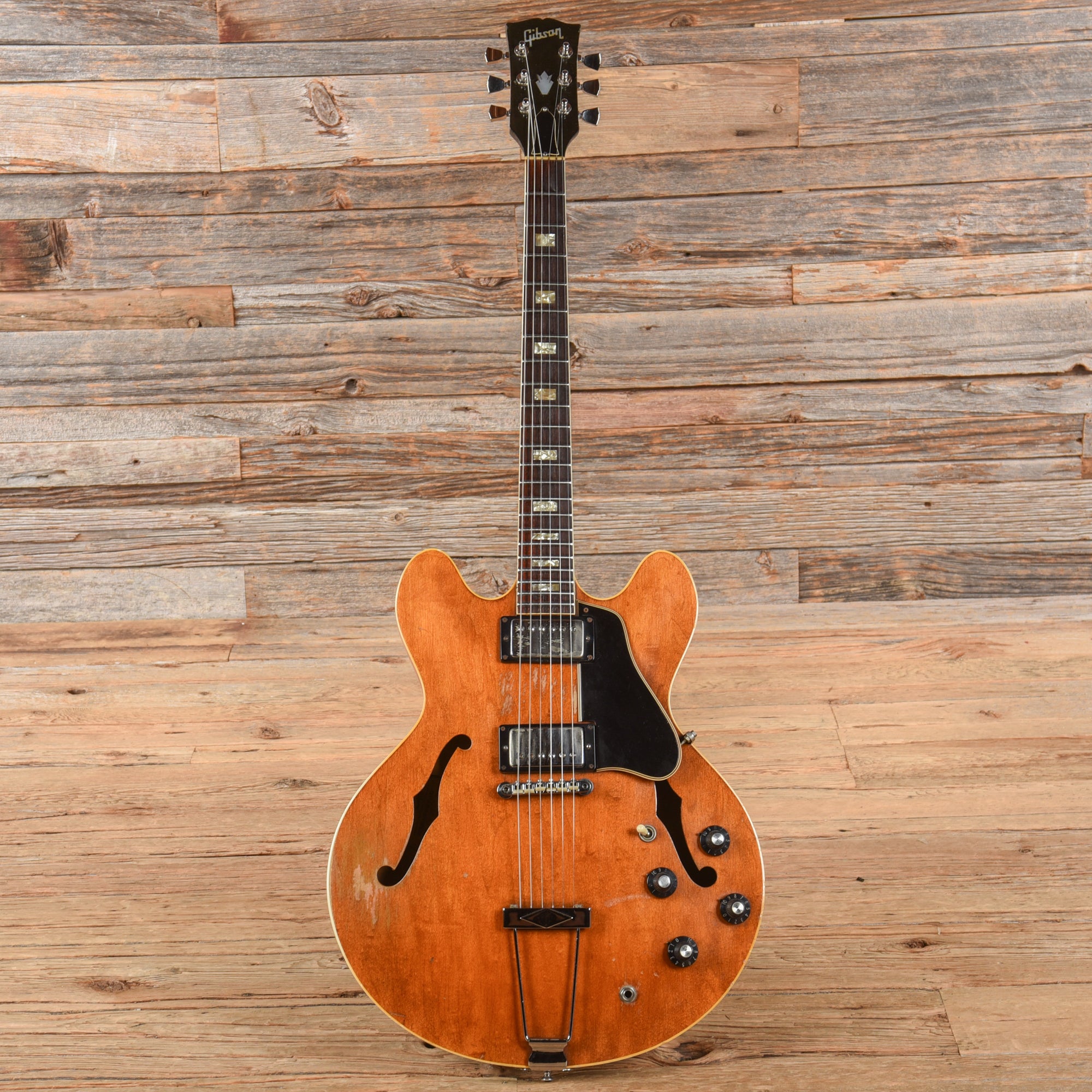 Gibson ES-335TDW Walnut 1973 Electric Guitars / Semi-Hollow