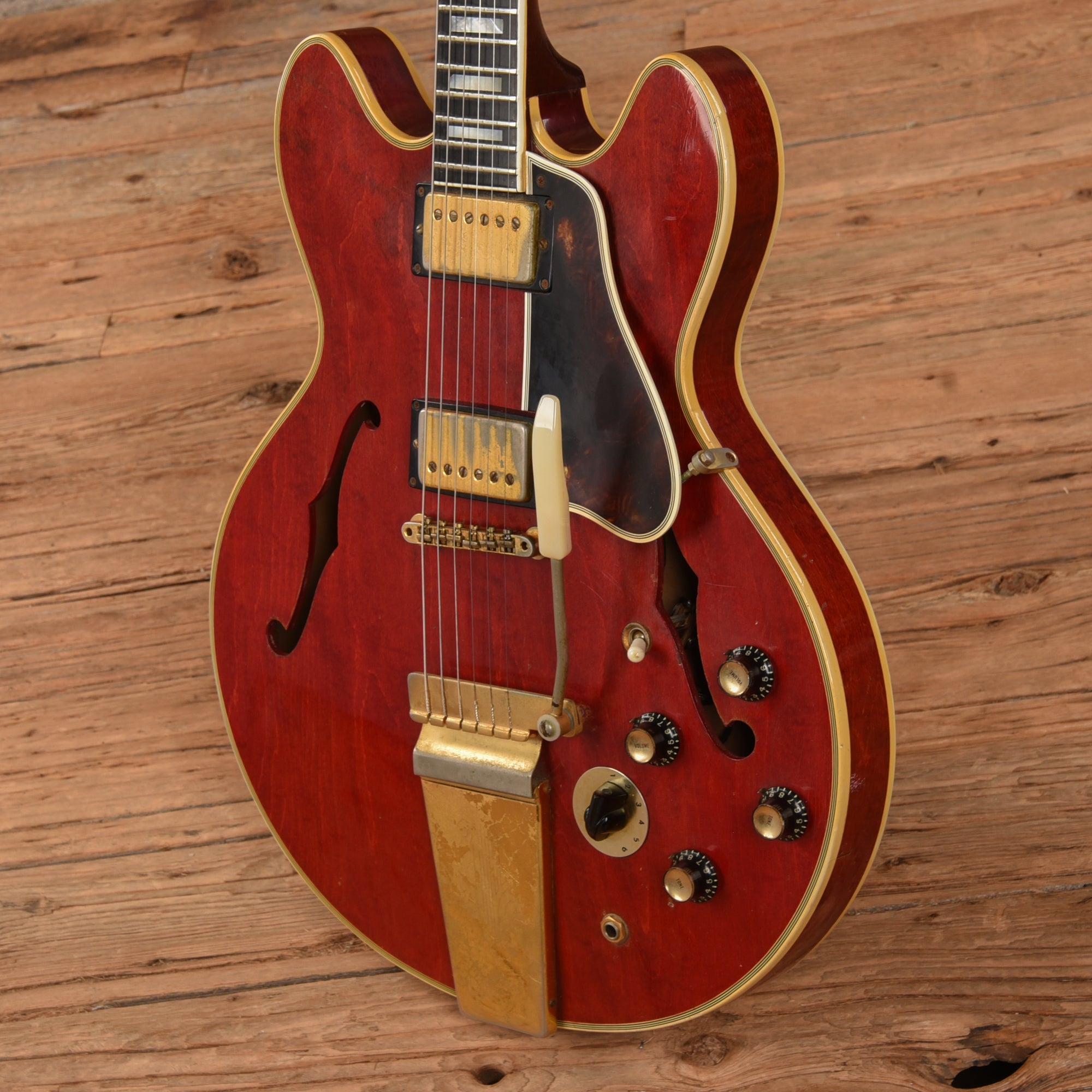 Gibson ES-355 Cherry 1967 Electric Guitars / Semi-Hollow