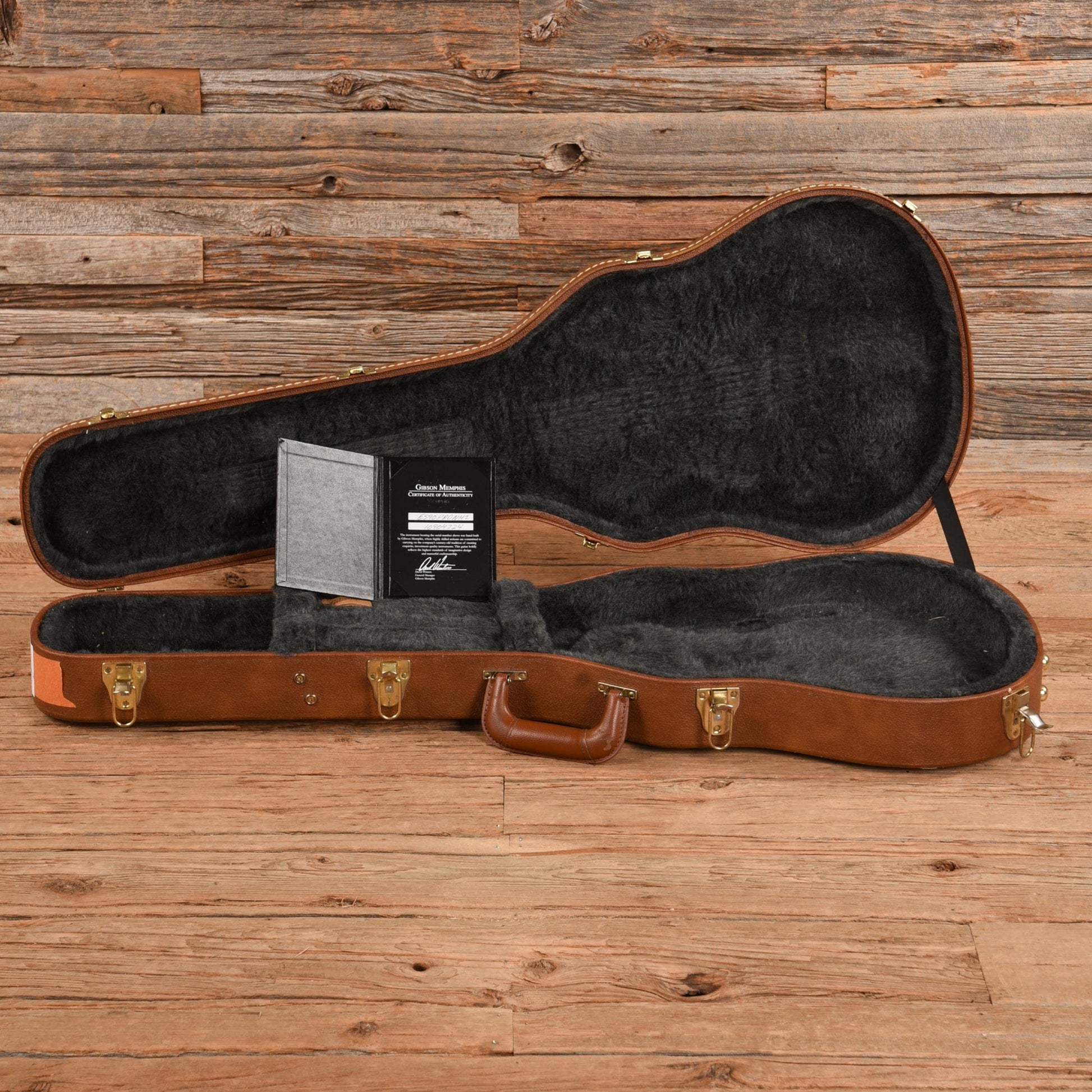 Gibson ES-390 Cherry 2014 Electric Guitars / Semi-Hollow