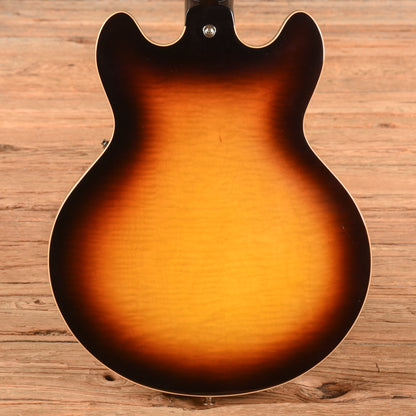 Gibson ES-390 Sunburst 2012 Electric Guitars / Semi-Hollow